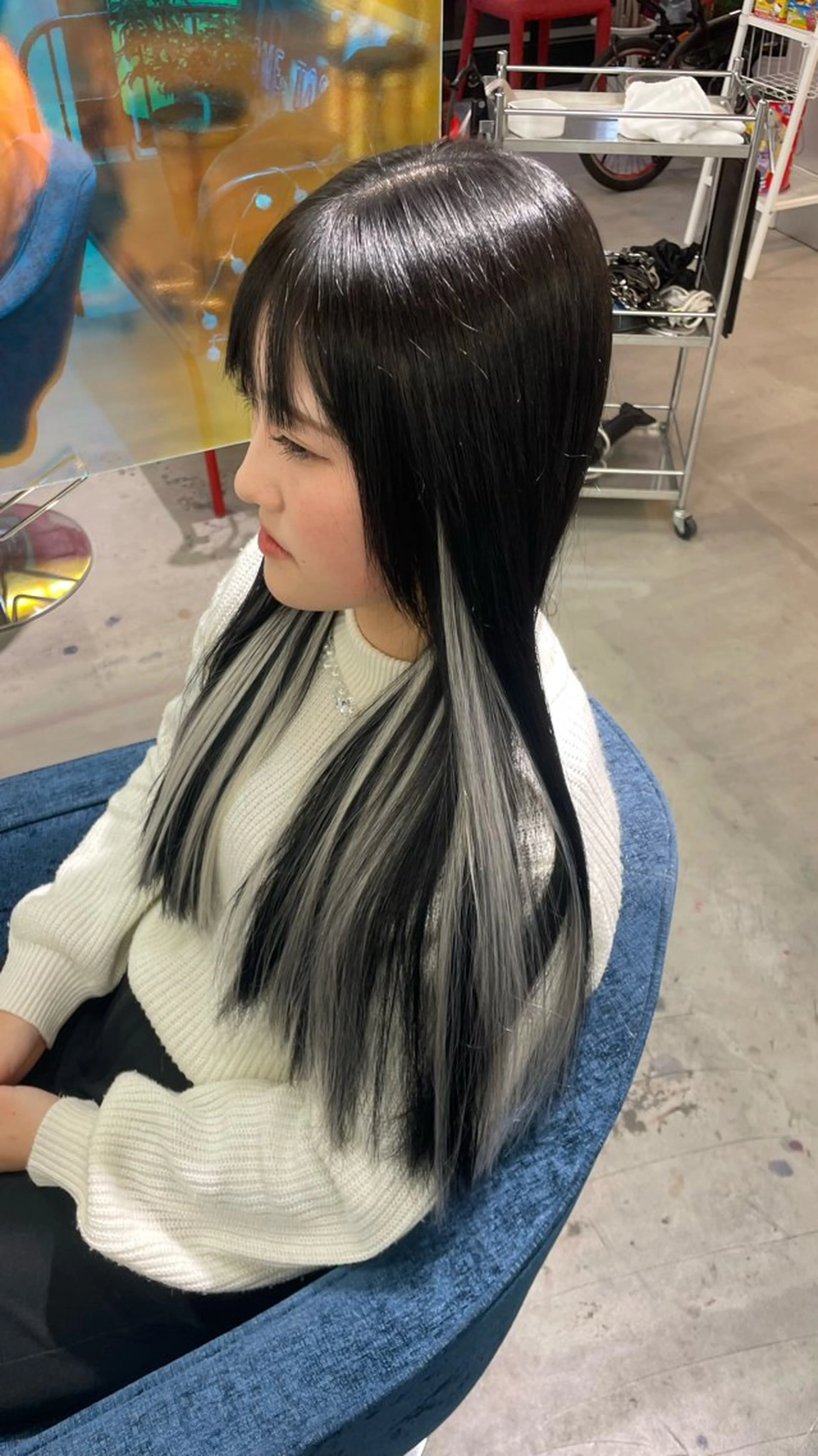 ロング カラー Boxmico. / カカズ コトネのヘアスタイル