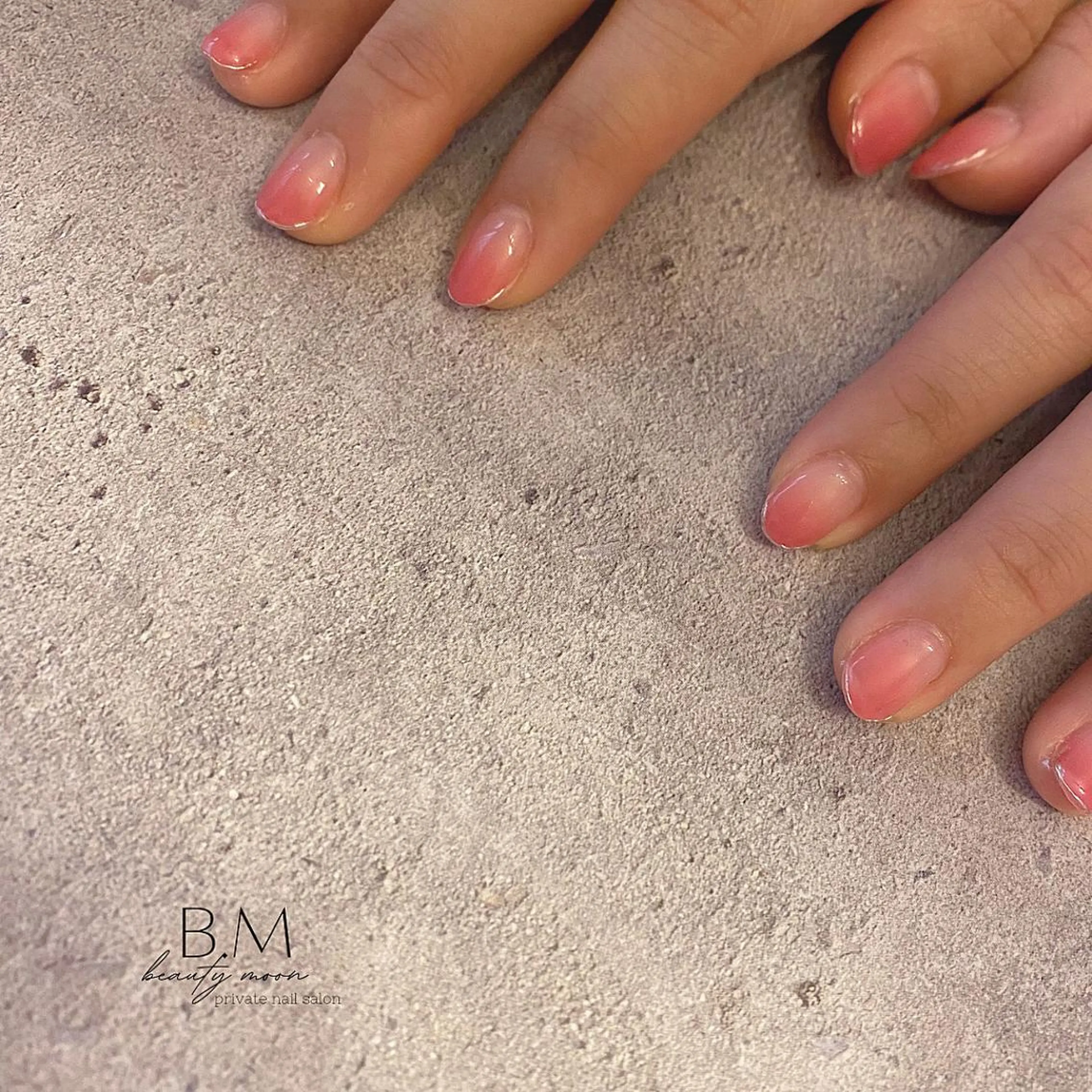 ネイル グラデーション ミラーネイル ハンドネイル beauty ☪︎moonのネイルデザイン