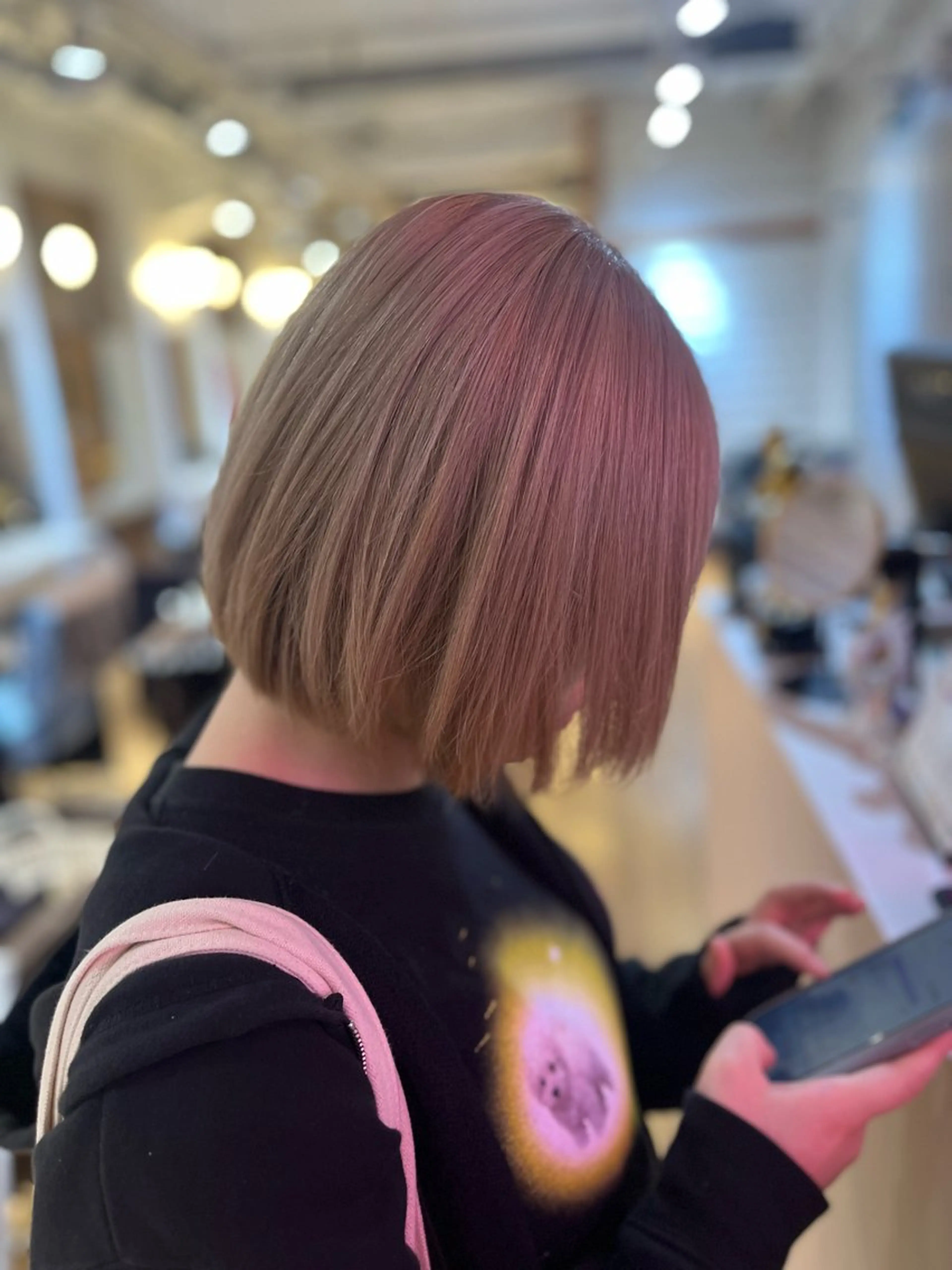 ミディアム カット ヘアカラー 【ブロンド】【ベージ ュ系】TAKUMAのヘアスタイル