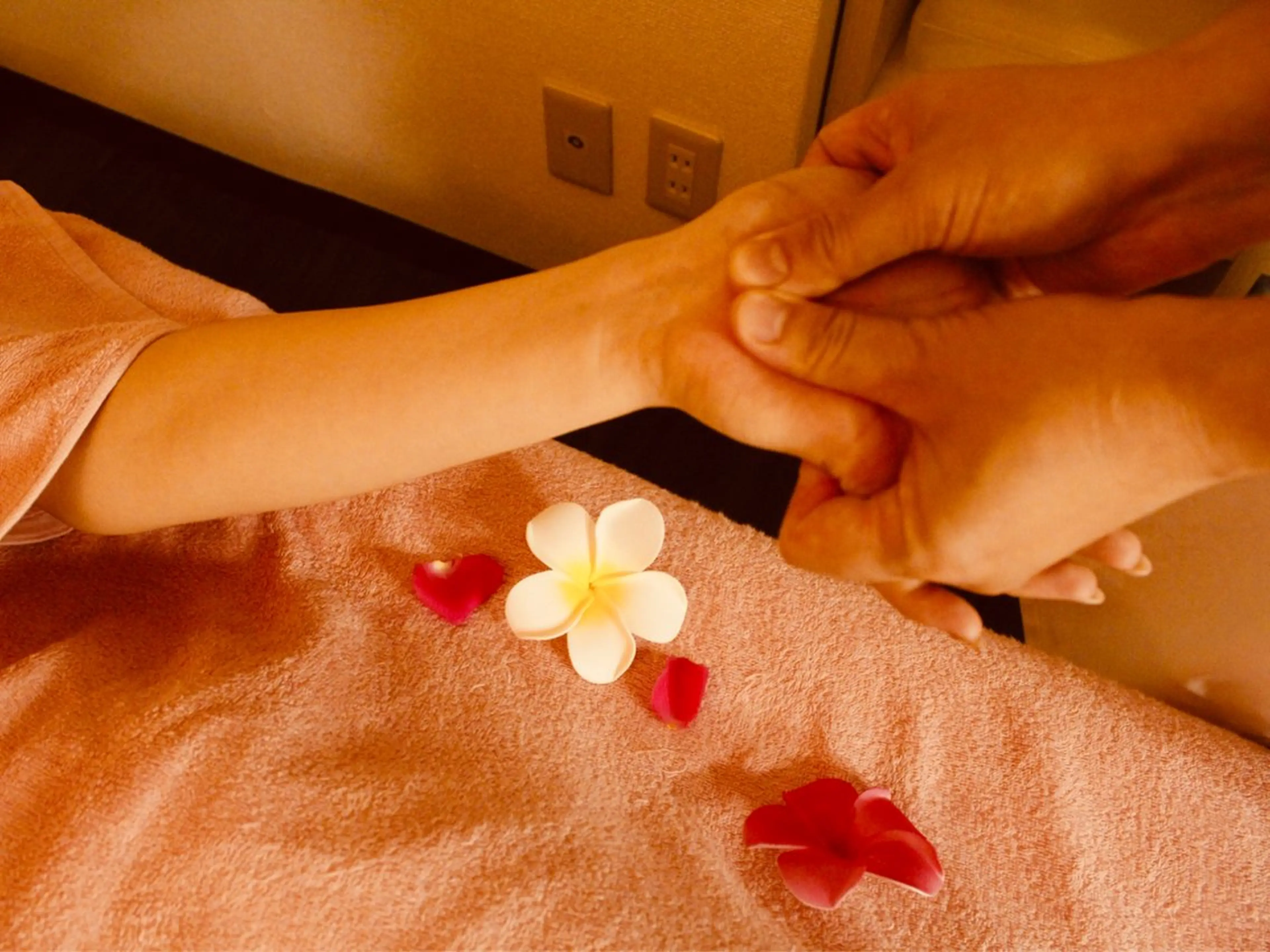 【腸活&免疫力up】全身デトックスリンパマッサージ+腸セラピー60分の写真