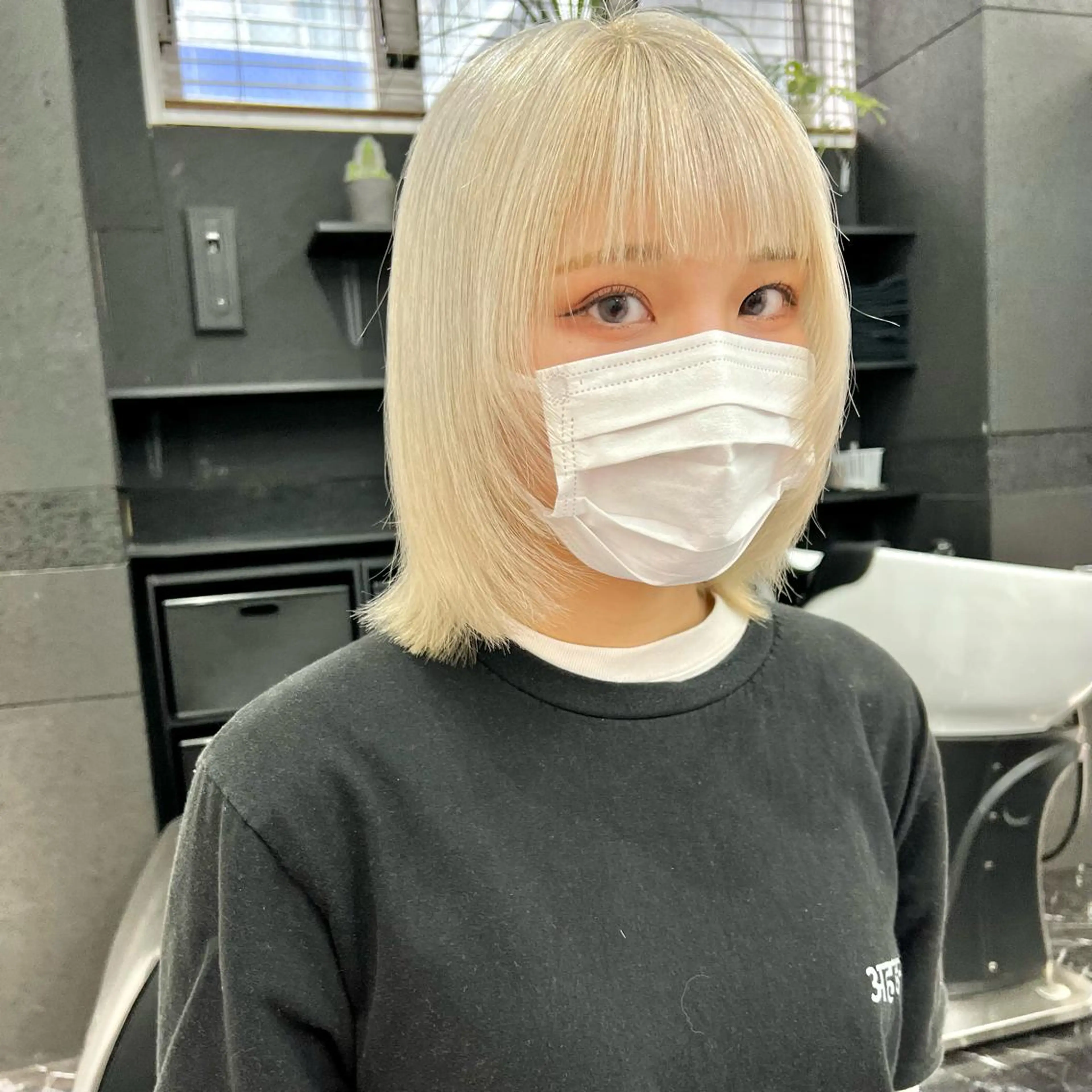 ショート カラー ブリーチ ハイトーンカラー ケアブリーチ×ハイト ーン専門/SHOTAのヘアスタイル