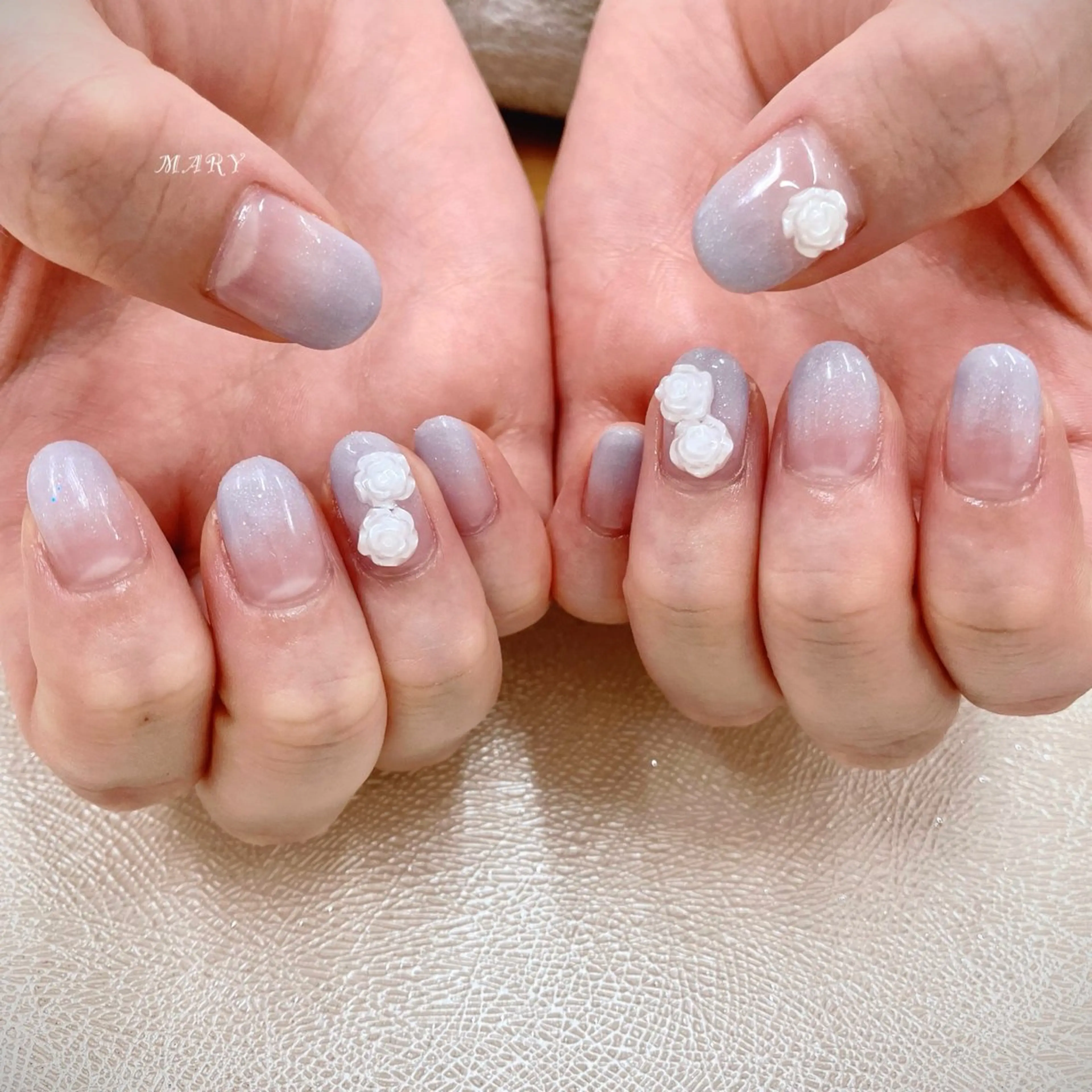 ネイル グラデーション 水色 ニュアンスネイル パープル ハンドネイル Mary nail .narumiのネイルデザイン
