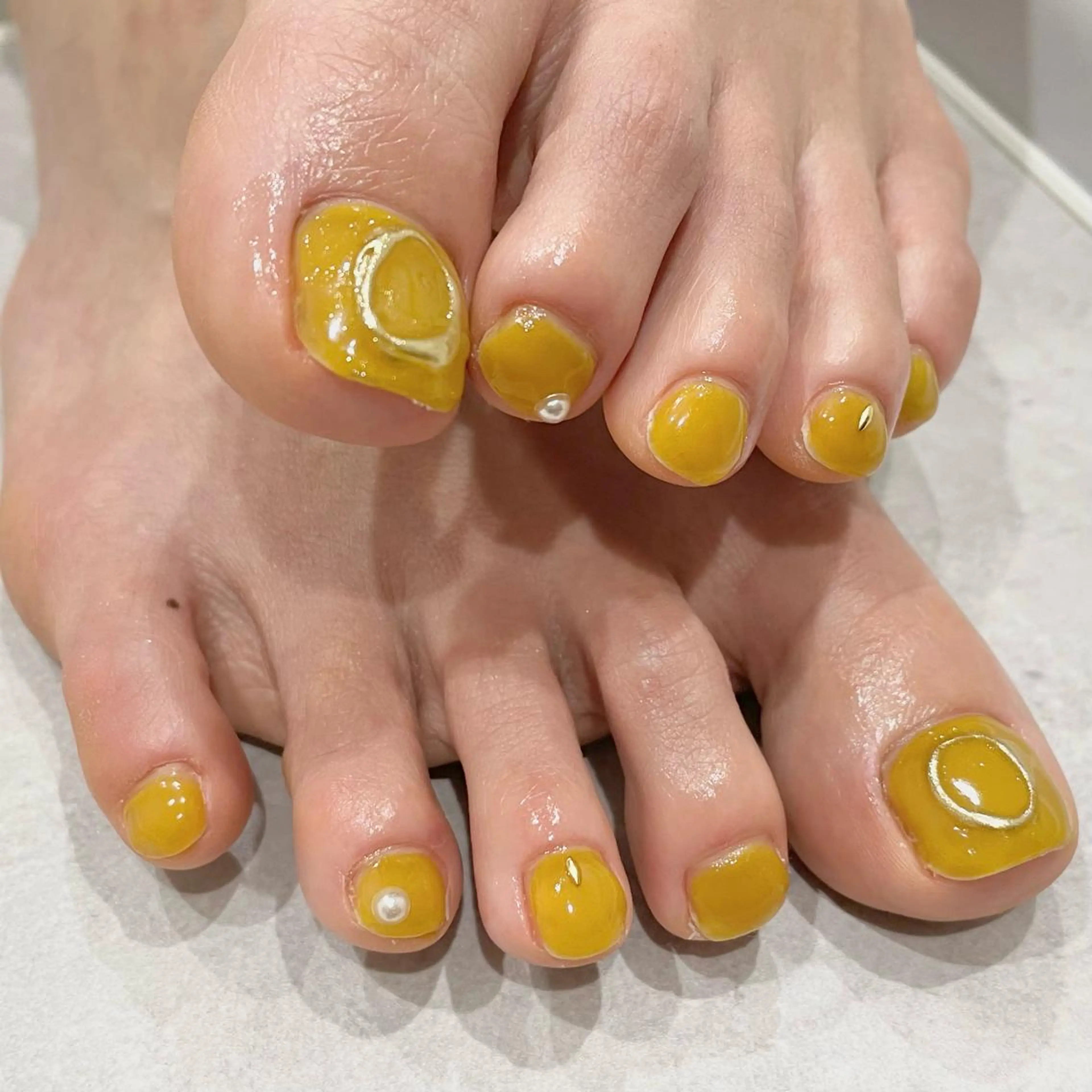 ネイル ワンカラーネイル CHOUETTE Shioriのネイルデザイン