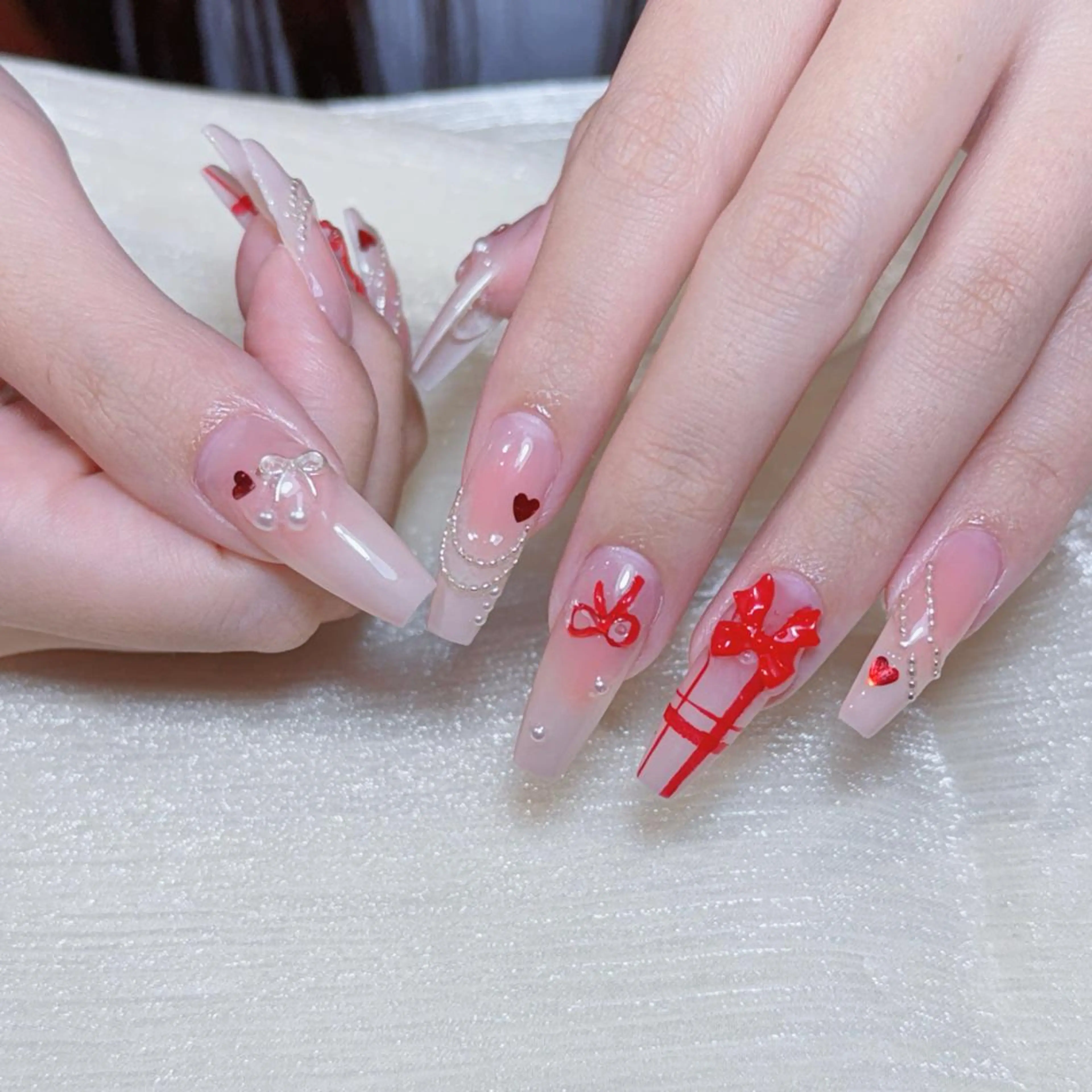 ネイル ハンドネイル ハンドケア Lumina Nail💕のネイルデザイン