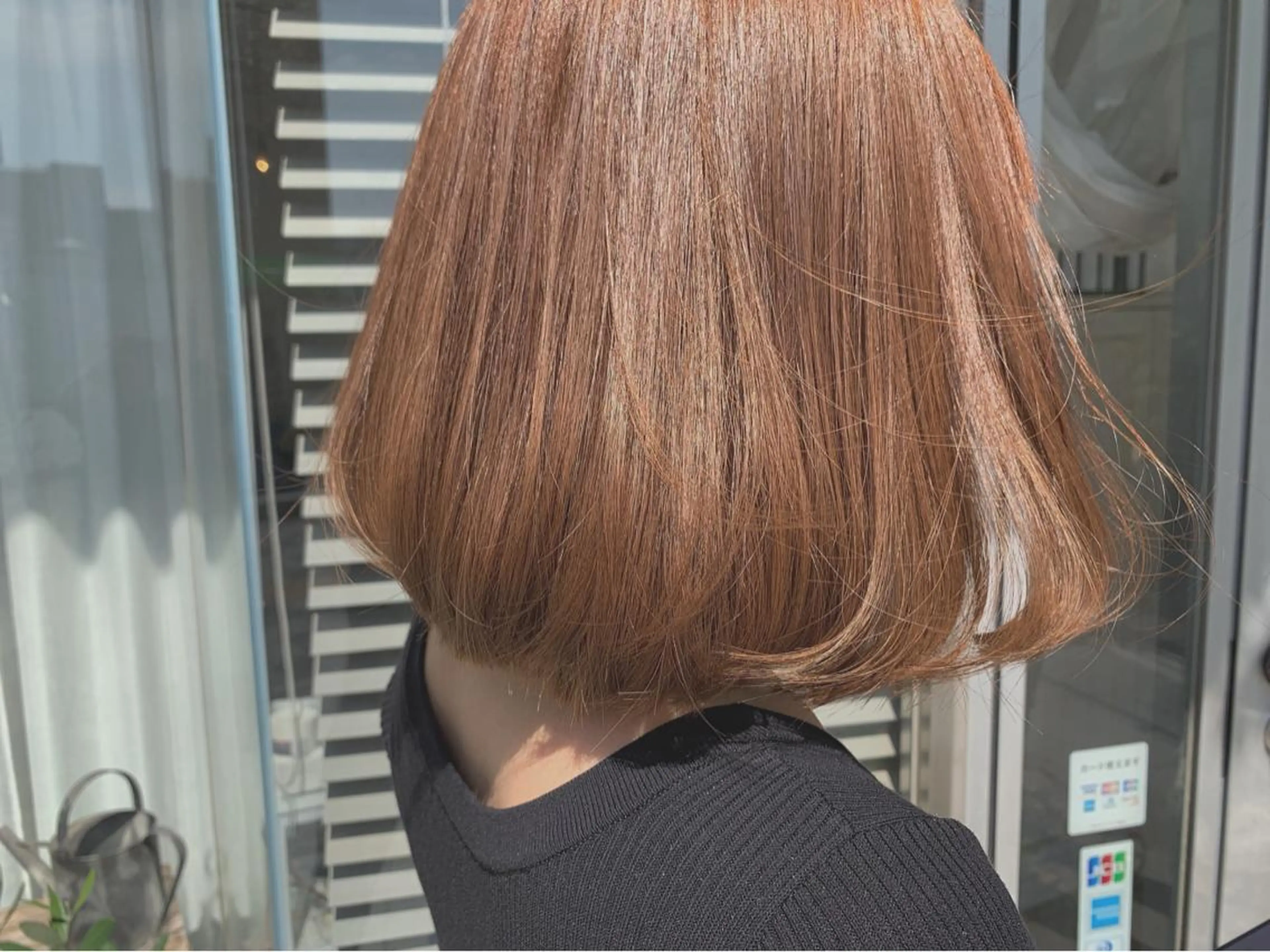 ミディアム カラー fio マナミのヘアスタイル