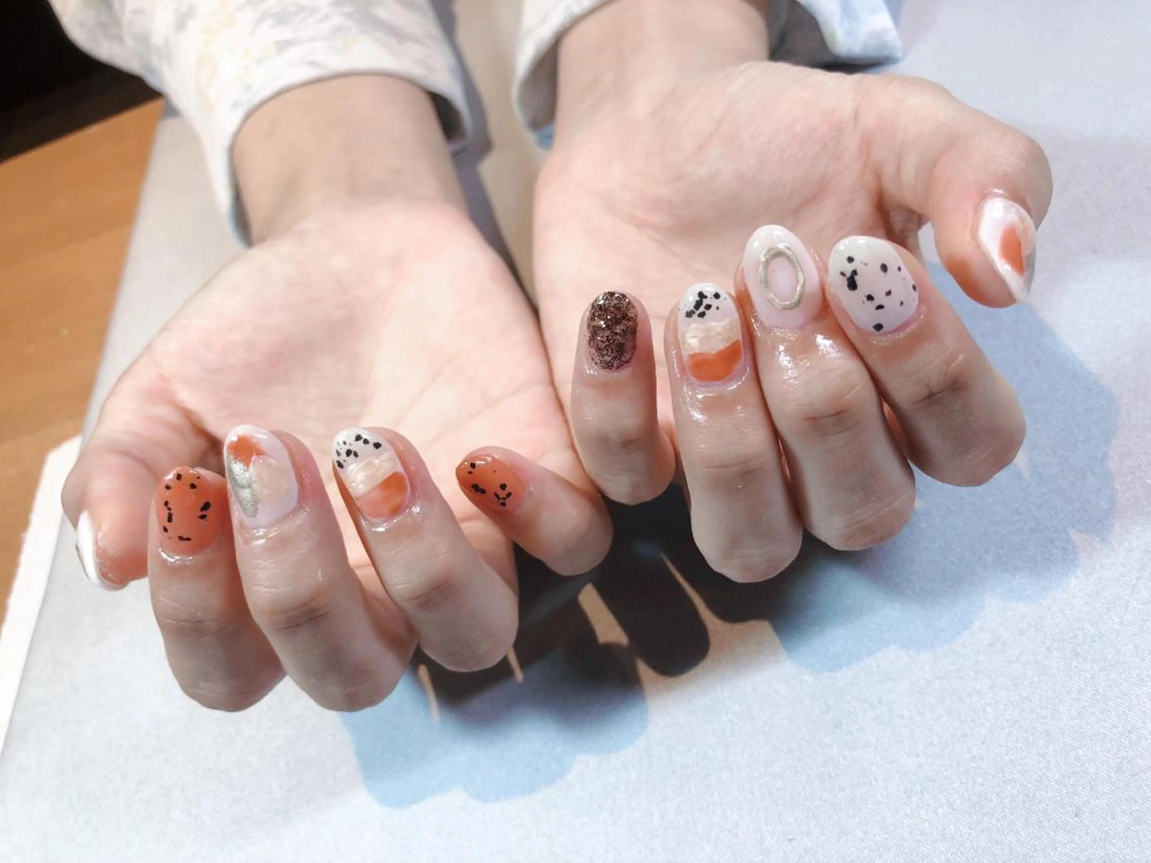 ネイル iiloo aromaworksのネイルデザイン