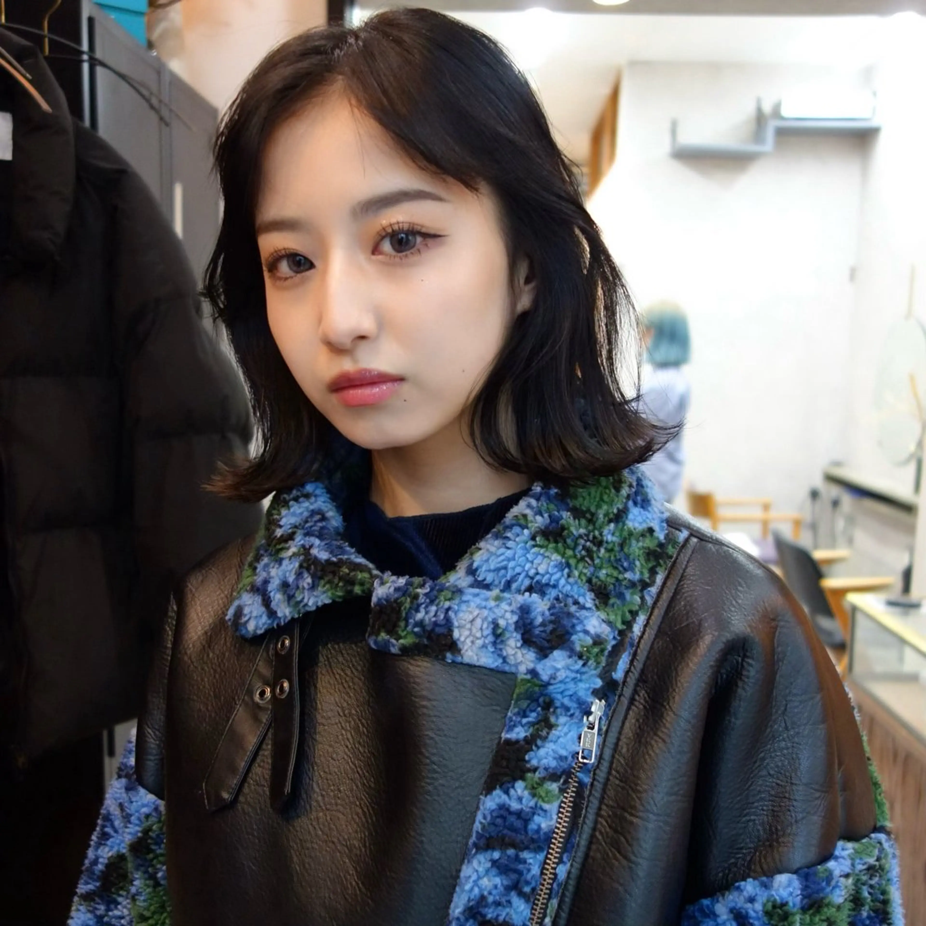 ミディアム ボブ ダウンパーマ 【sity.ザイク】のヘアスタイル