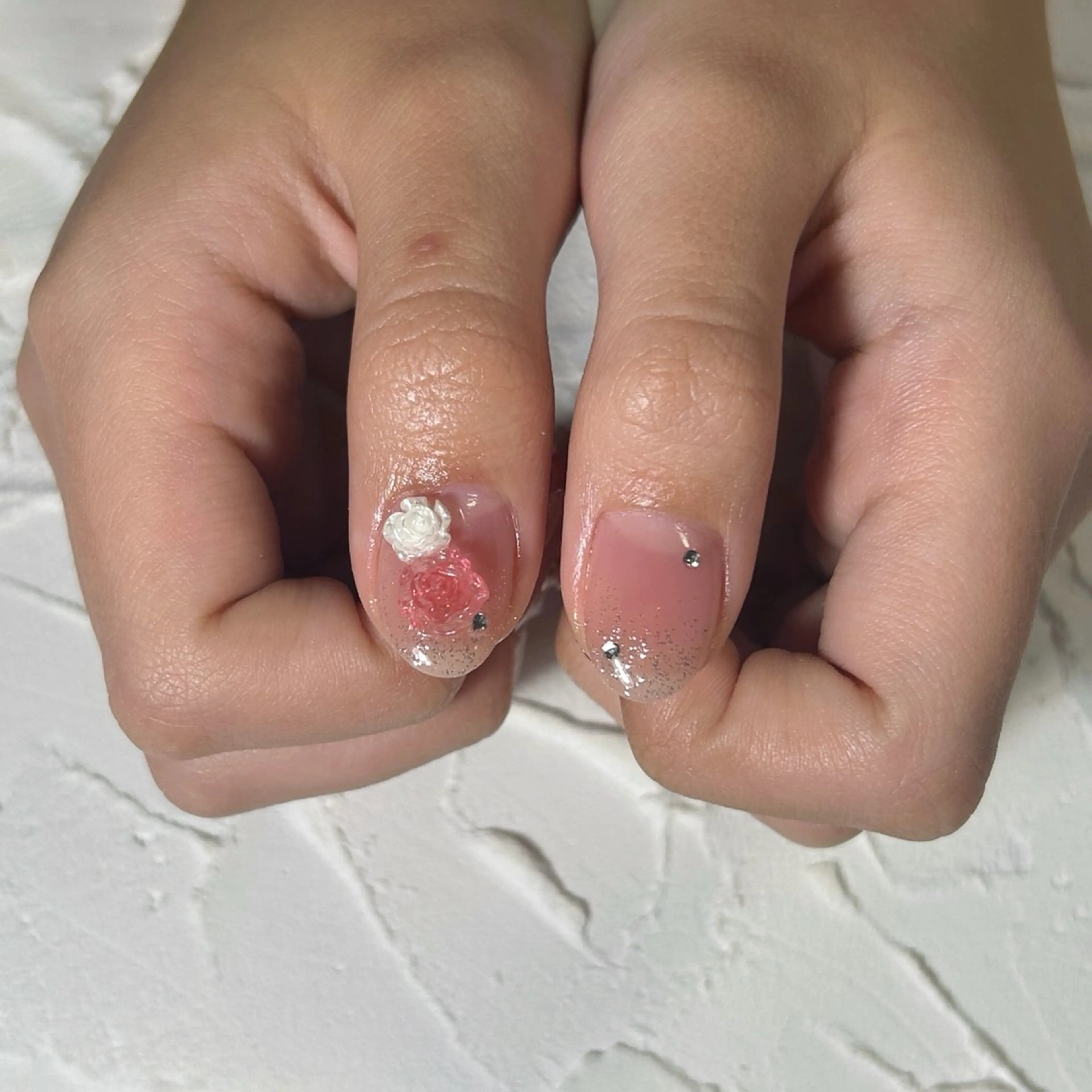 ネイル チークネイル リボン ハンドネイル Lofinails ちひろのネイルデザイン