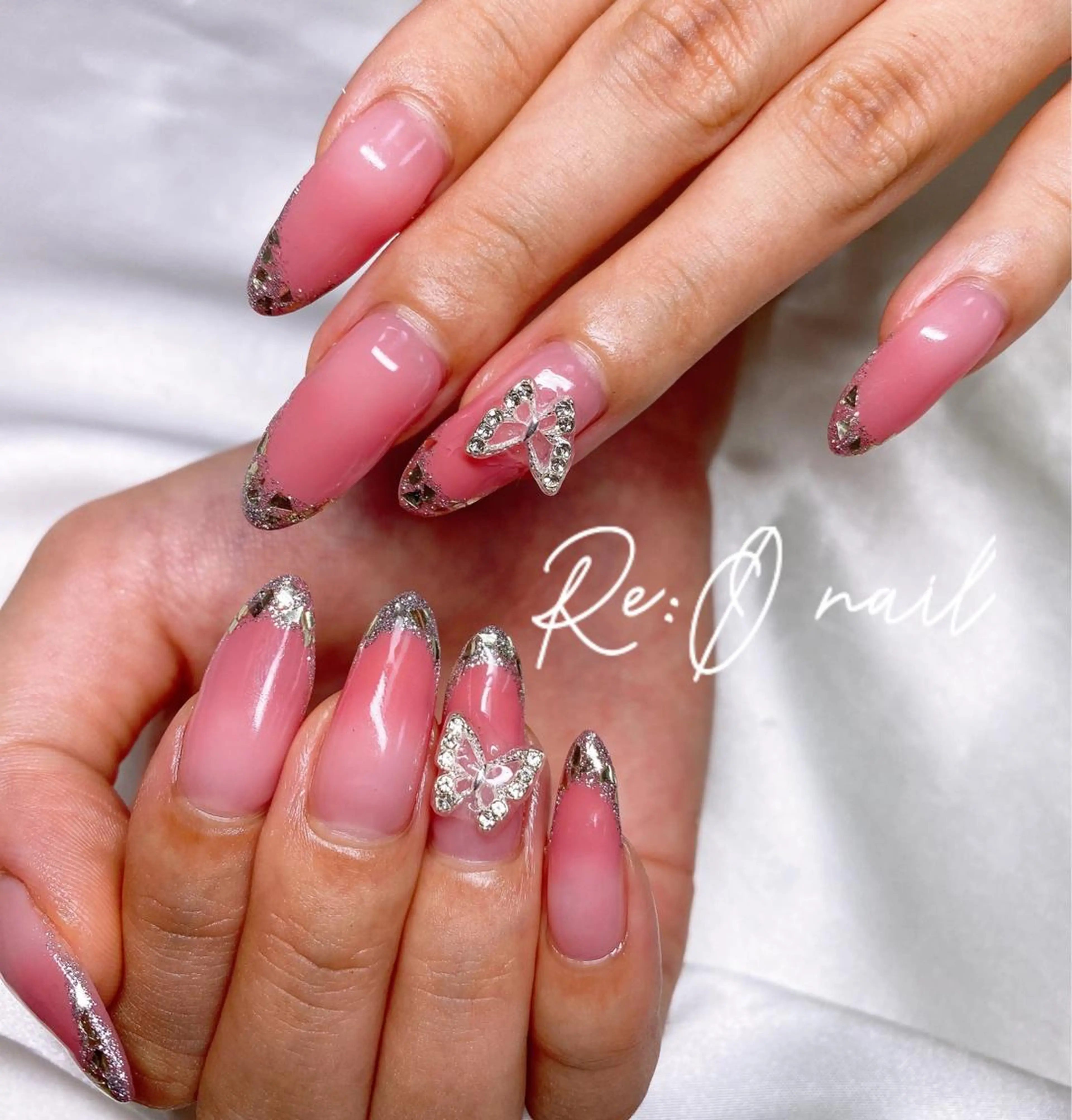 ネイル フレンチネイル ガラスフレンチ ハンドネイル Re:Ø nail 🩵TSUJIのネイルデザイン