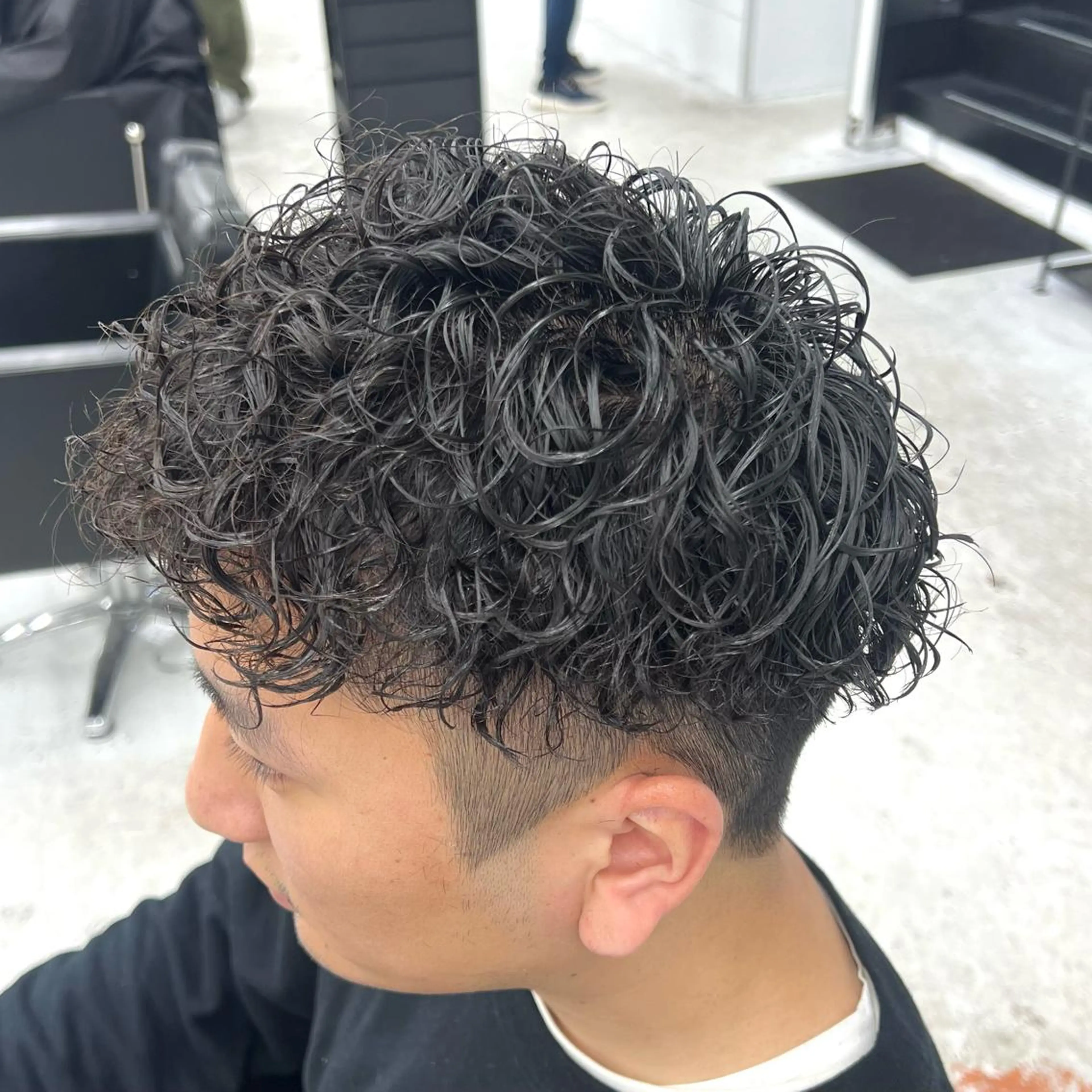 ショート パーマ メンズ メンズパーマ プードルパーマ プードルパーマ カット パーマ 柏メンズカットパーマ NO.1タイチのヘアスタイル
