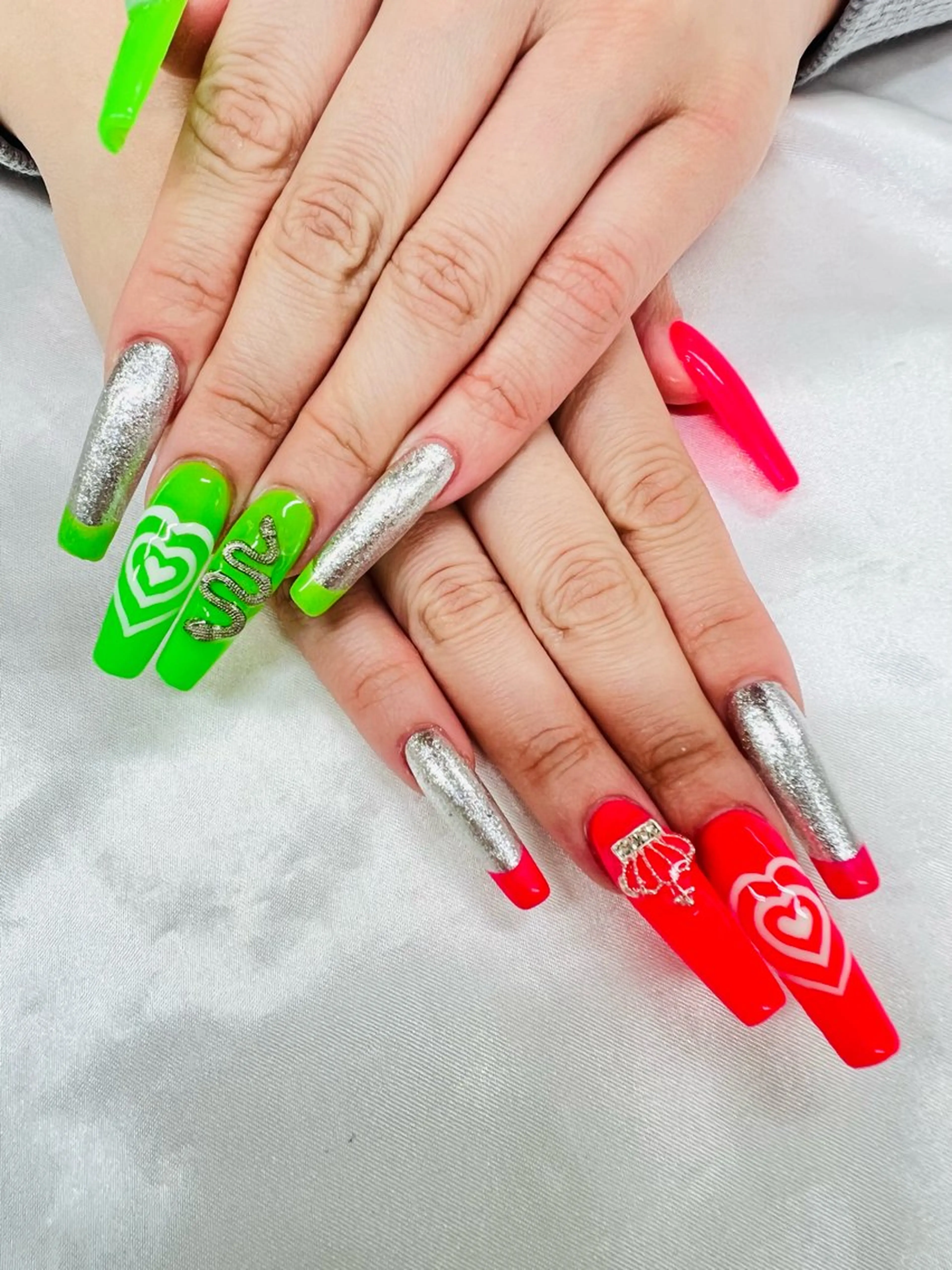 ネイル ユリシスネイル 担当近藤のネイルデザイン