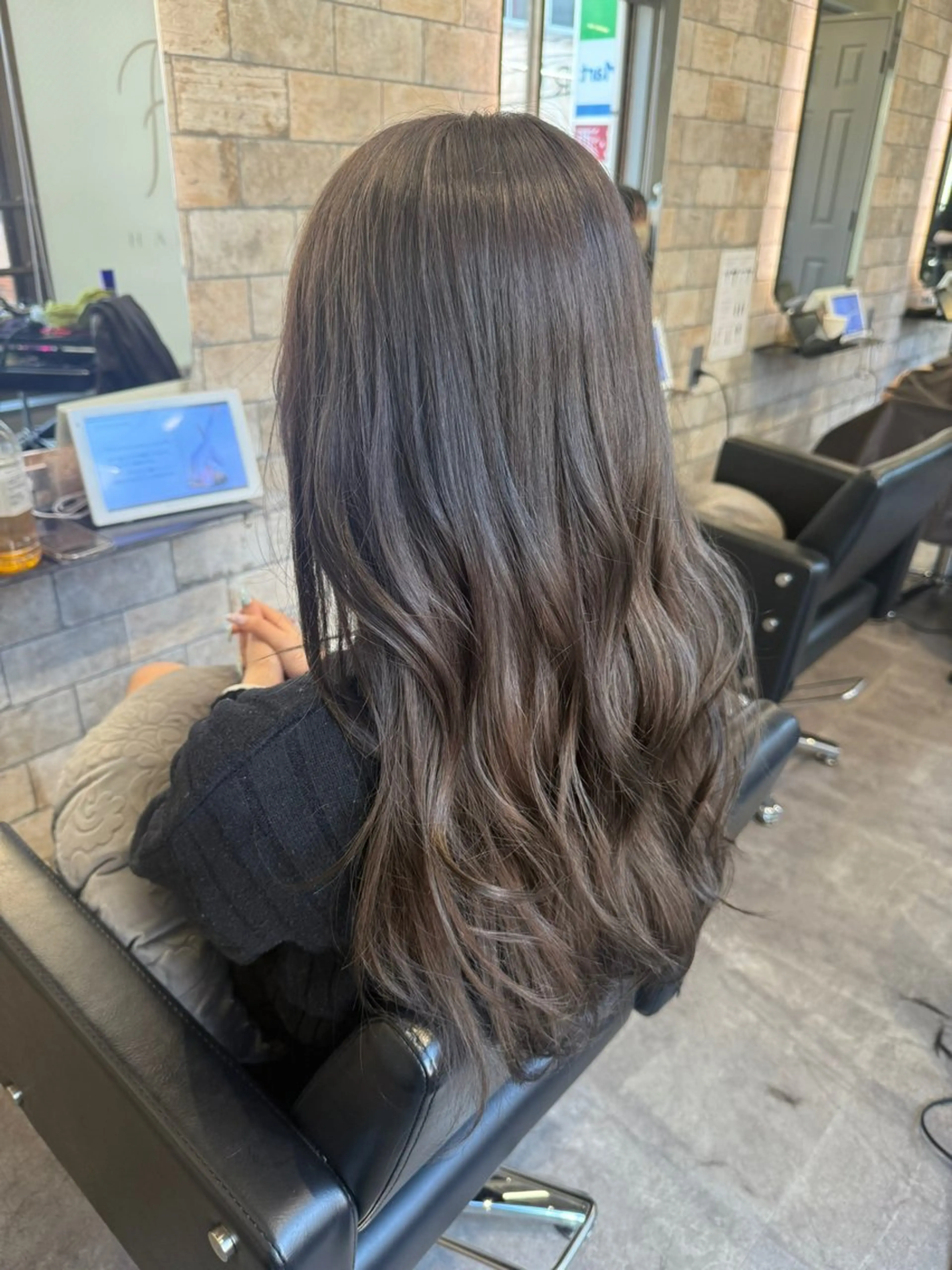 ロング カラー 🎀艶ブリーチカラー 🎀Fan.🎀秋山のヘアスタイル