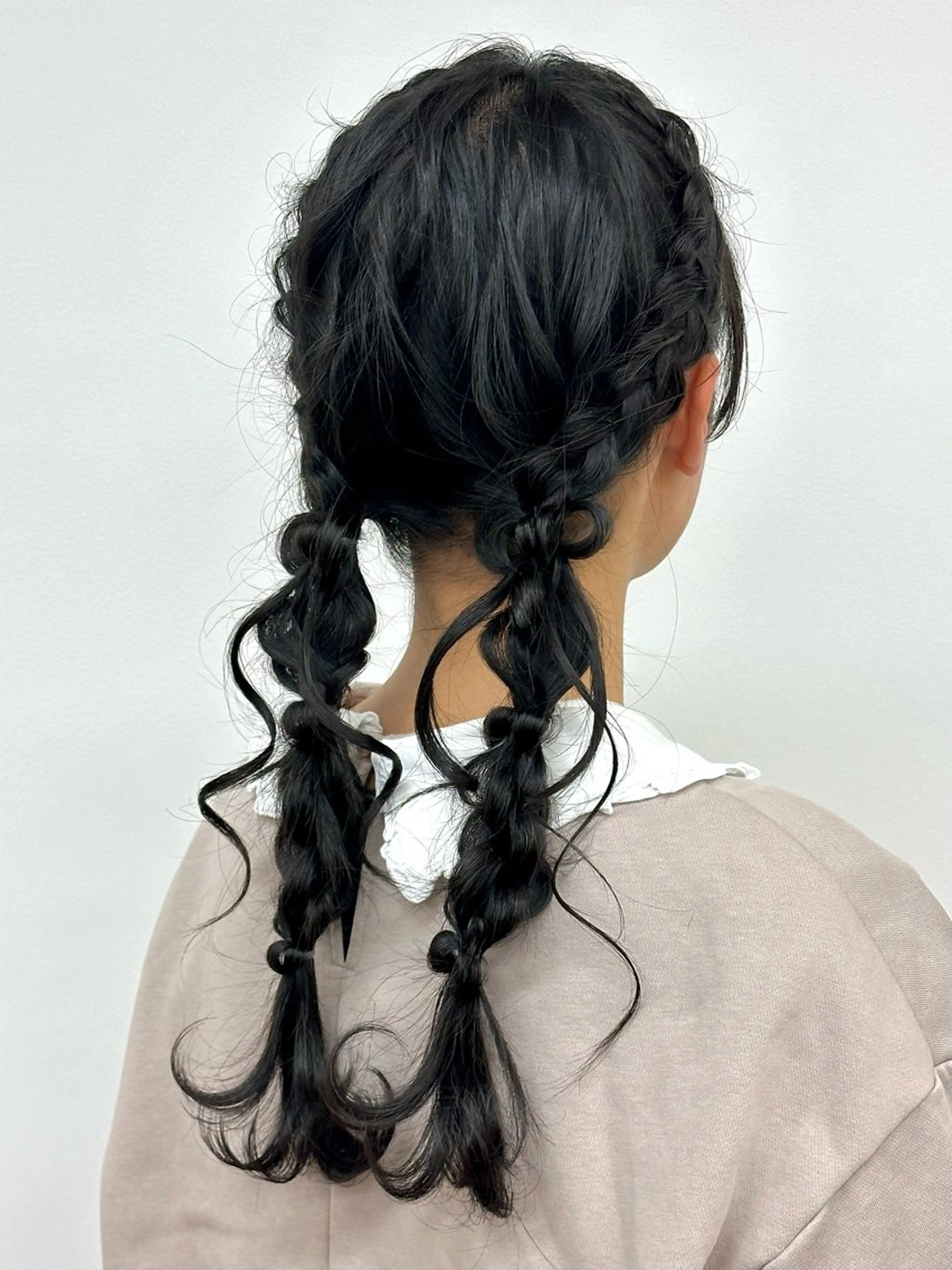 ロング ヘアアレンジ ヘアセット 山之内匠/艶カラー/ ハイトーン/ブリーチのヘアスタイル