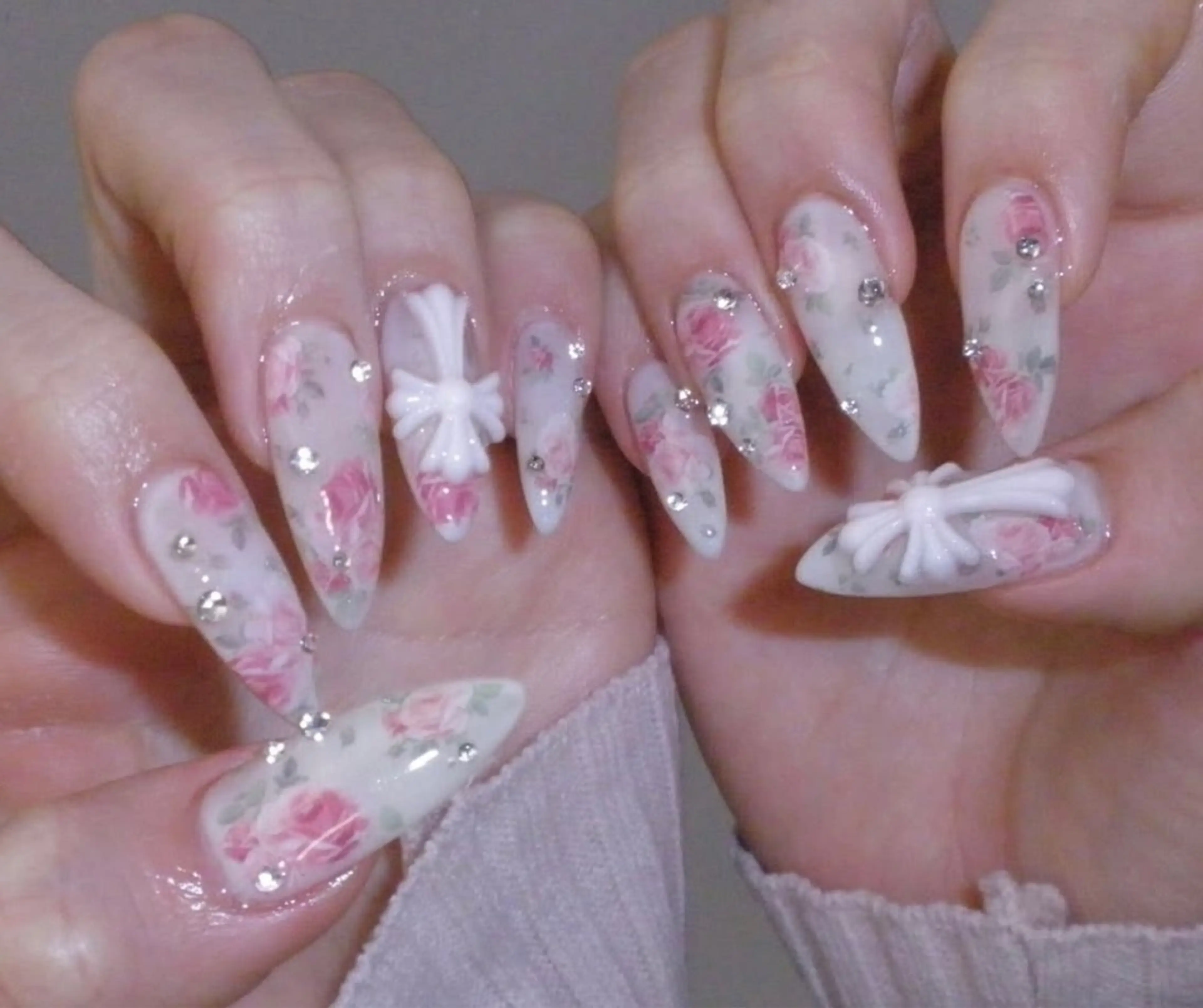 ネイル ハンドネイル NiJi Nailsのネイルデザイン