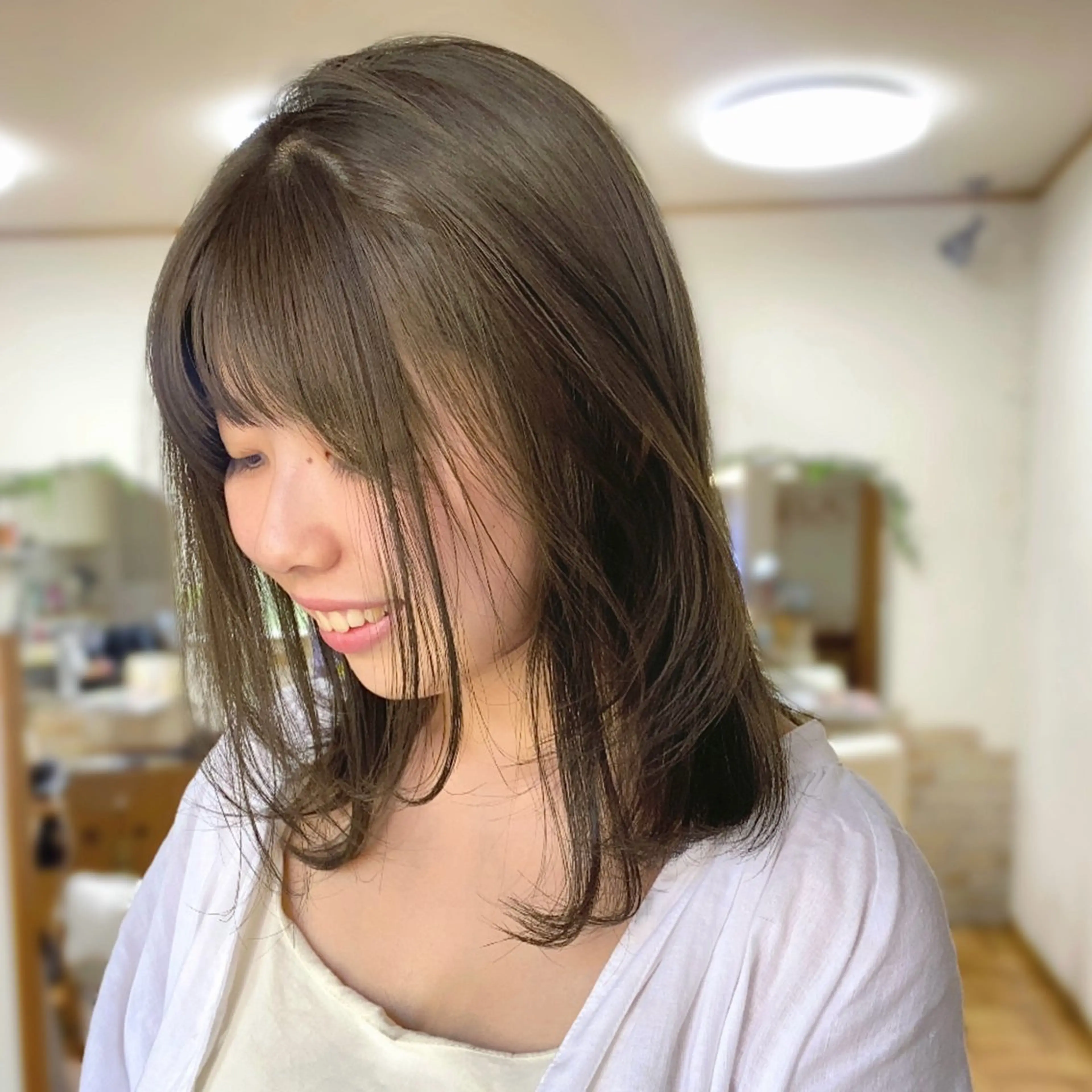 ミディアム 🥣 hashi 🛋️のヘアスタイル