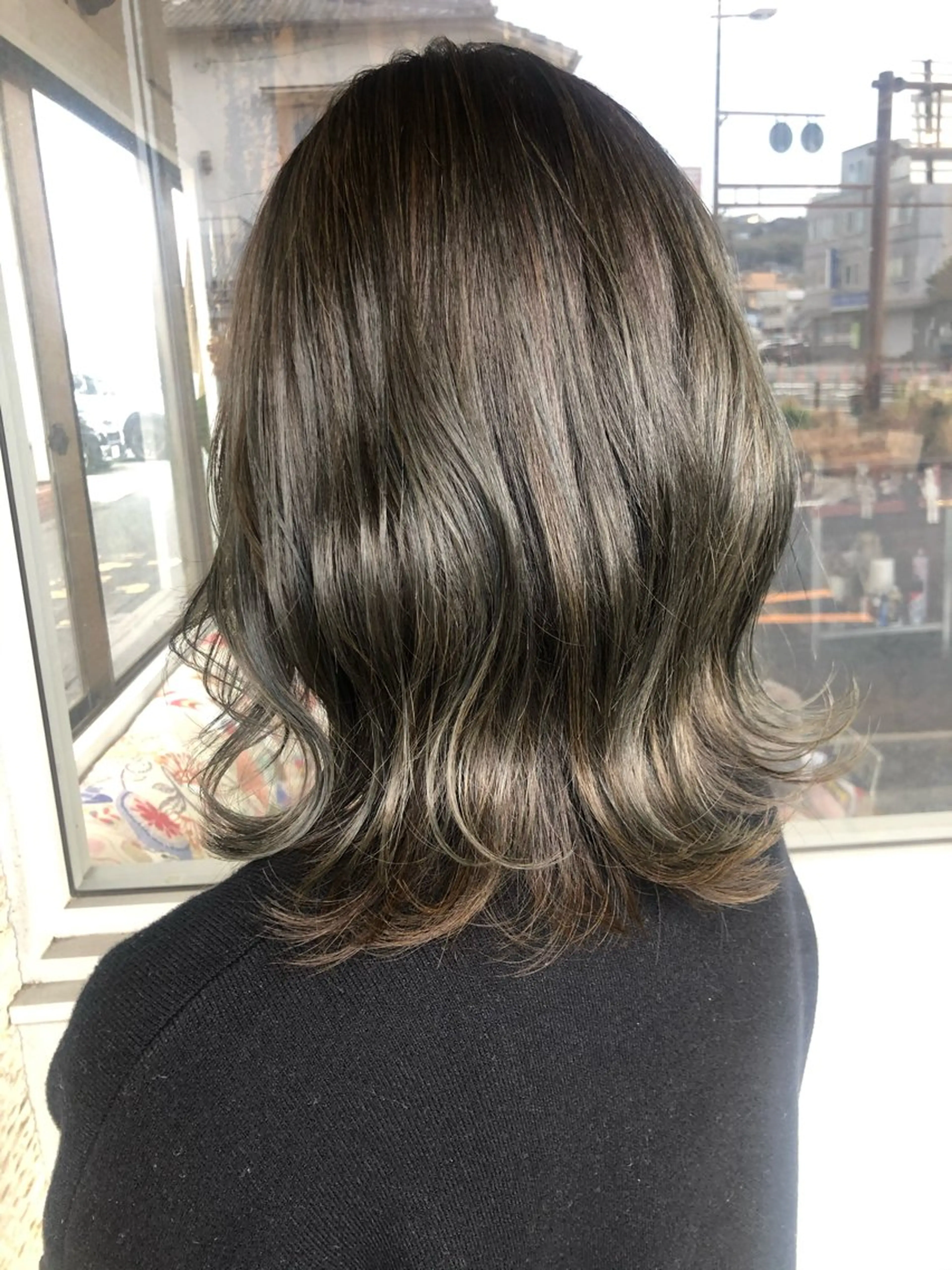 ミディアム Mariana雛/ 西大分/ハイライトのヘアスタイル