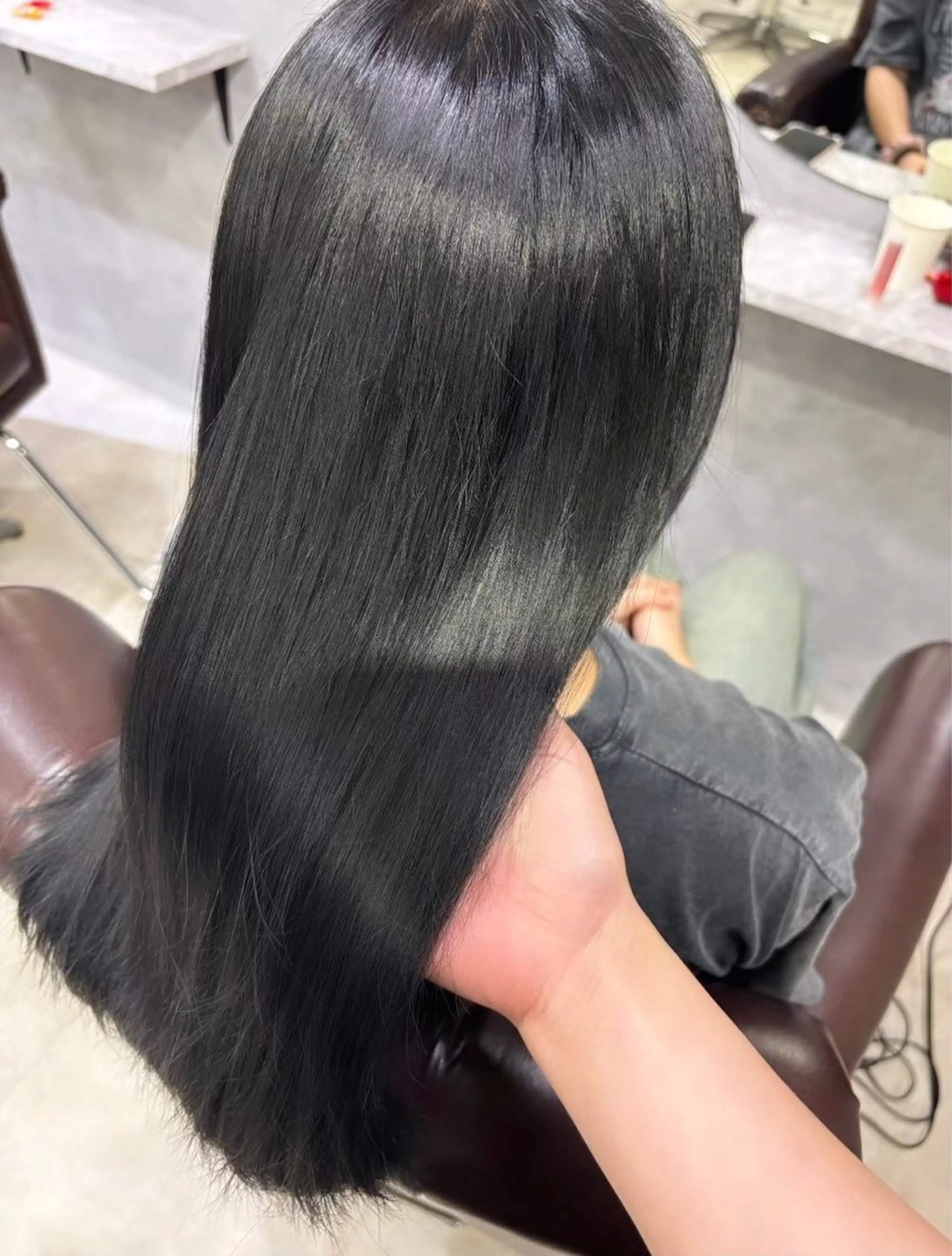 🖤ブリーチで落とせる黒＋トリートメント🐦‍⬛コテ巻き付きの写真