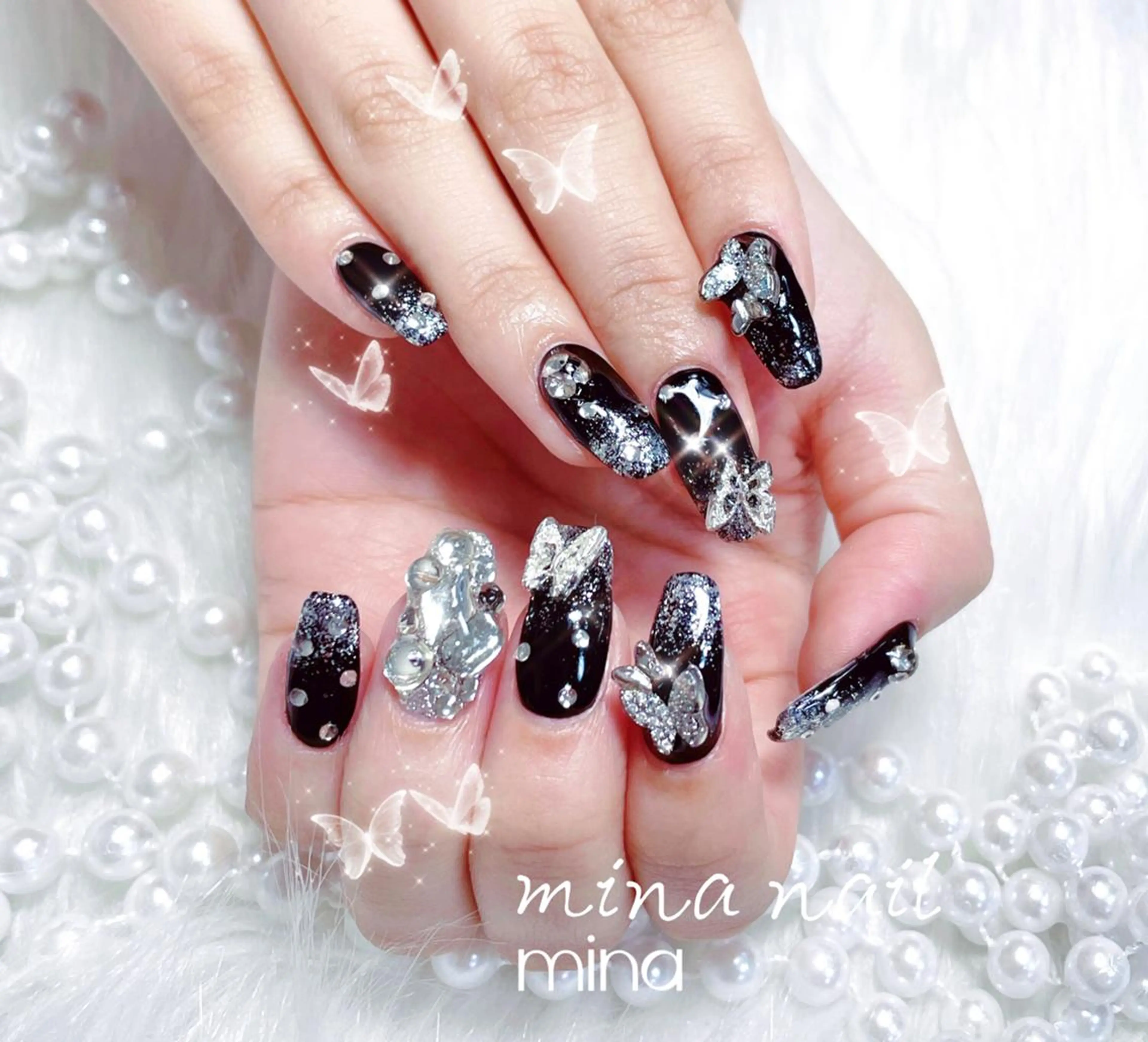 ネイル 🎀まゆ 🪽🐾のネイルデザイン