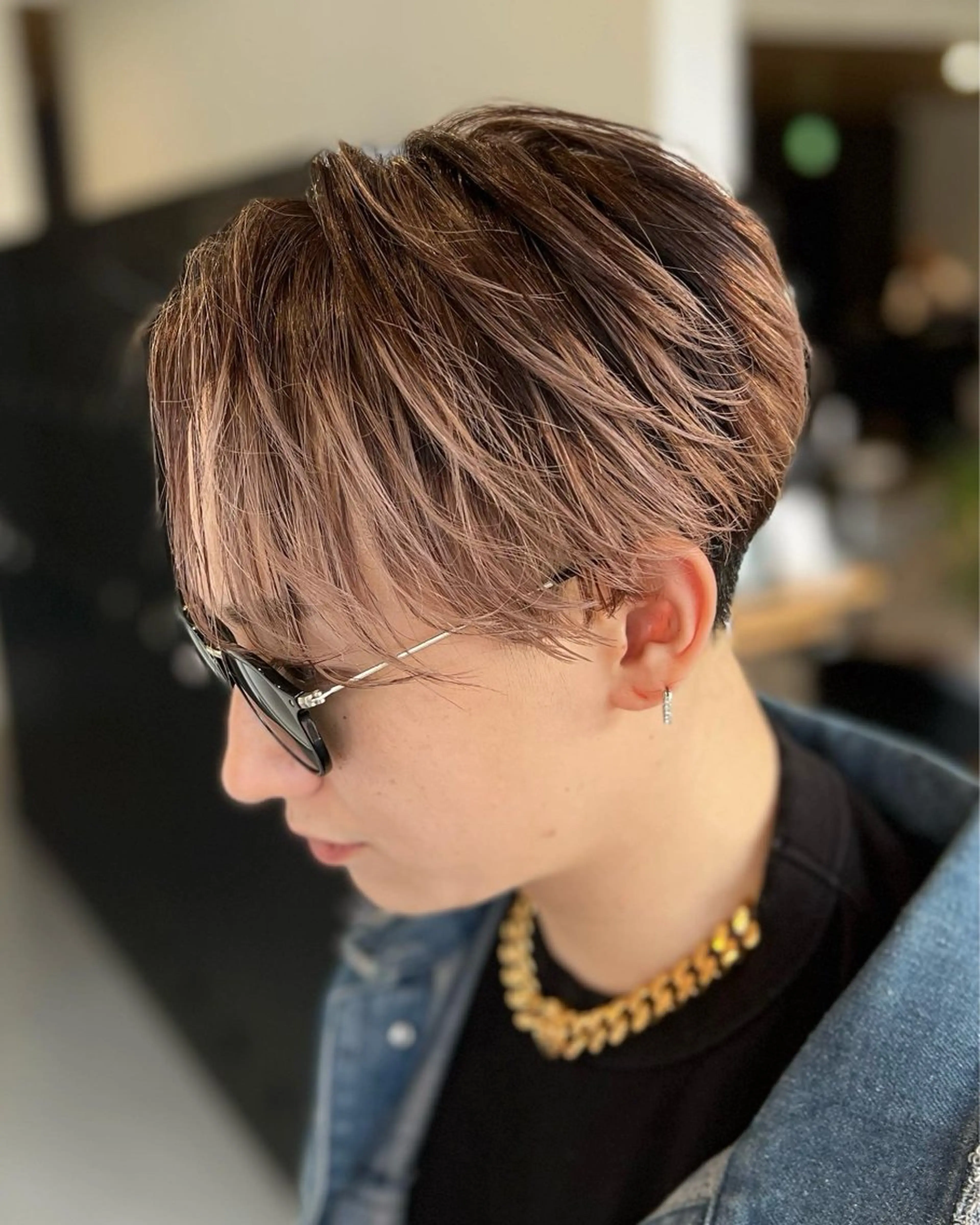 ミディアム カラー パーマ ヘアアレンジ メンズ メンズバレイヤージュ バレイヤージュ 外国人風カラー レイヤーカット カット ヘアカラー トリートメント APSEE メンズカラー特化のヘアスタイル