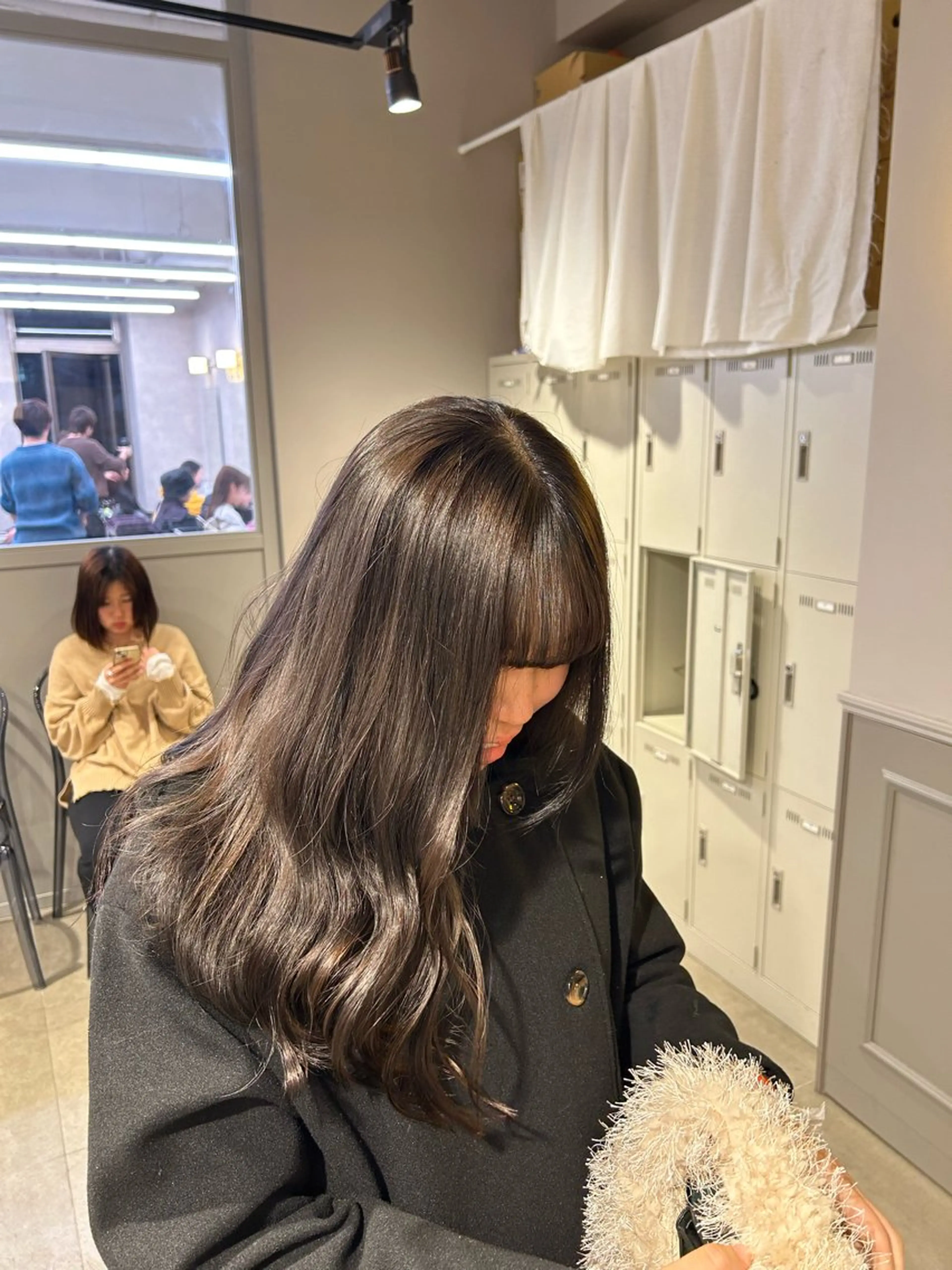 カラー ヘアカラー 透明感ベージュ🤎 ナチュラルレイヤーのヘアスタイル