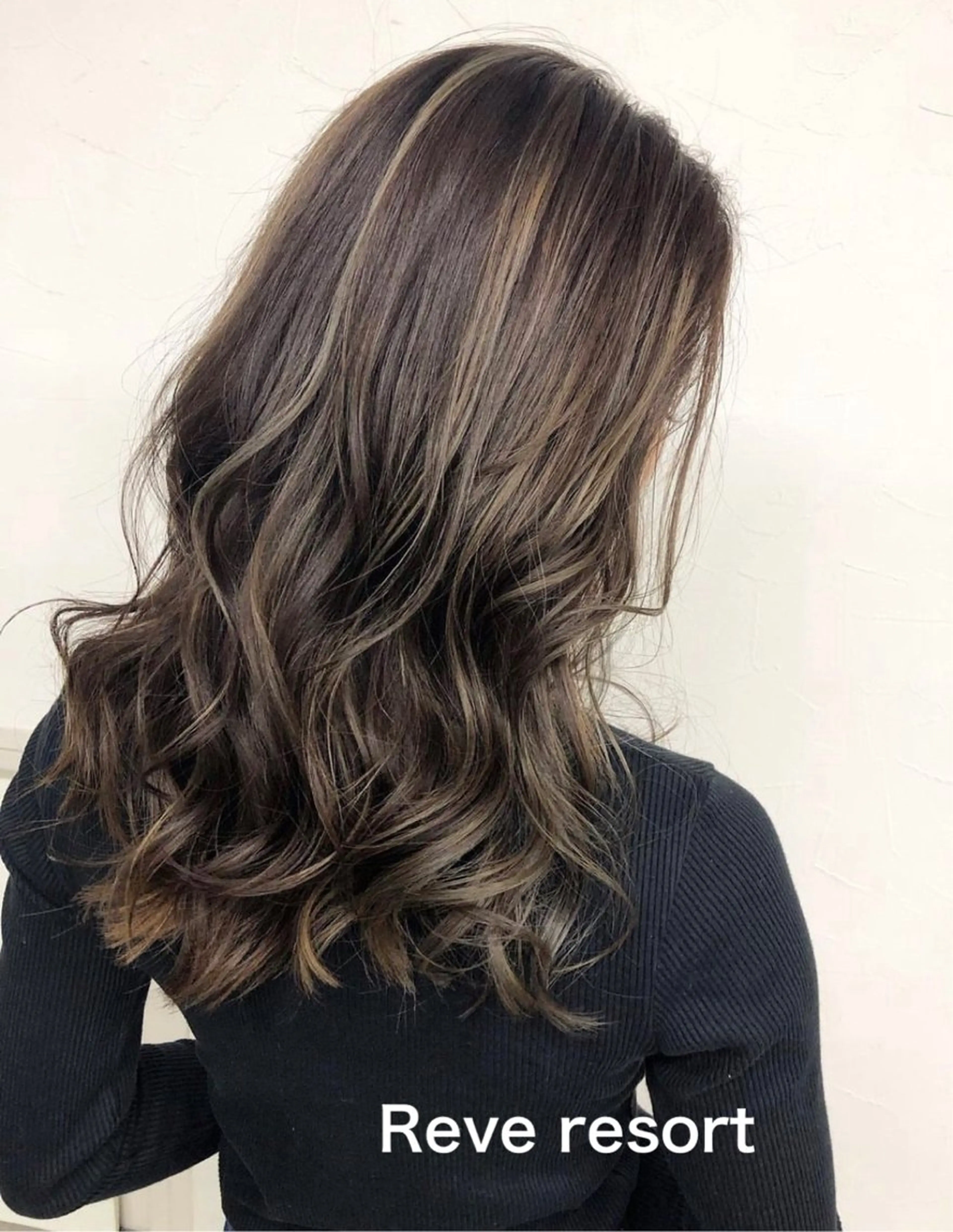 セミロング カラー グレージュ 脇田 雄大のヘアスタイル