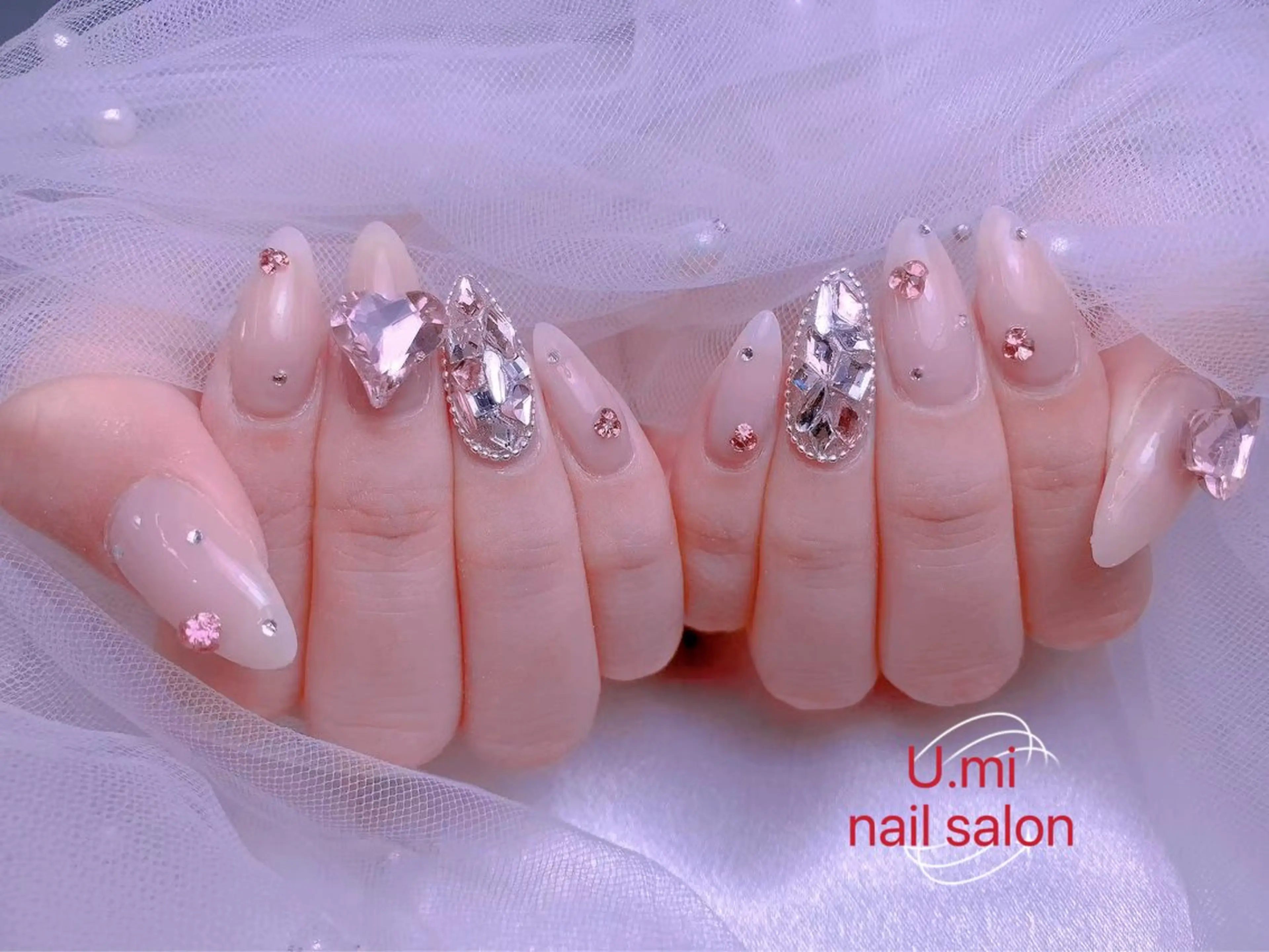 ネイル UMI ネイルサロン新宿🎀のネイルデザイン