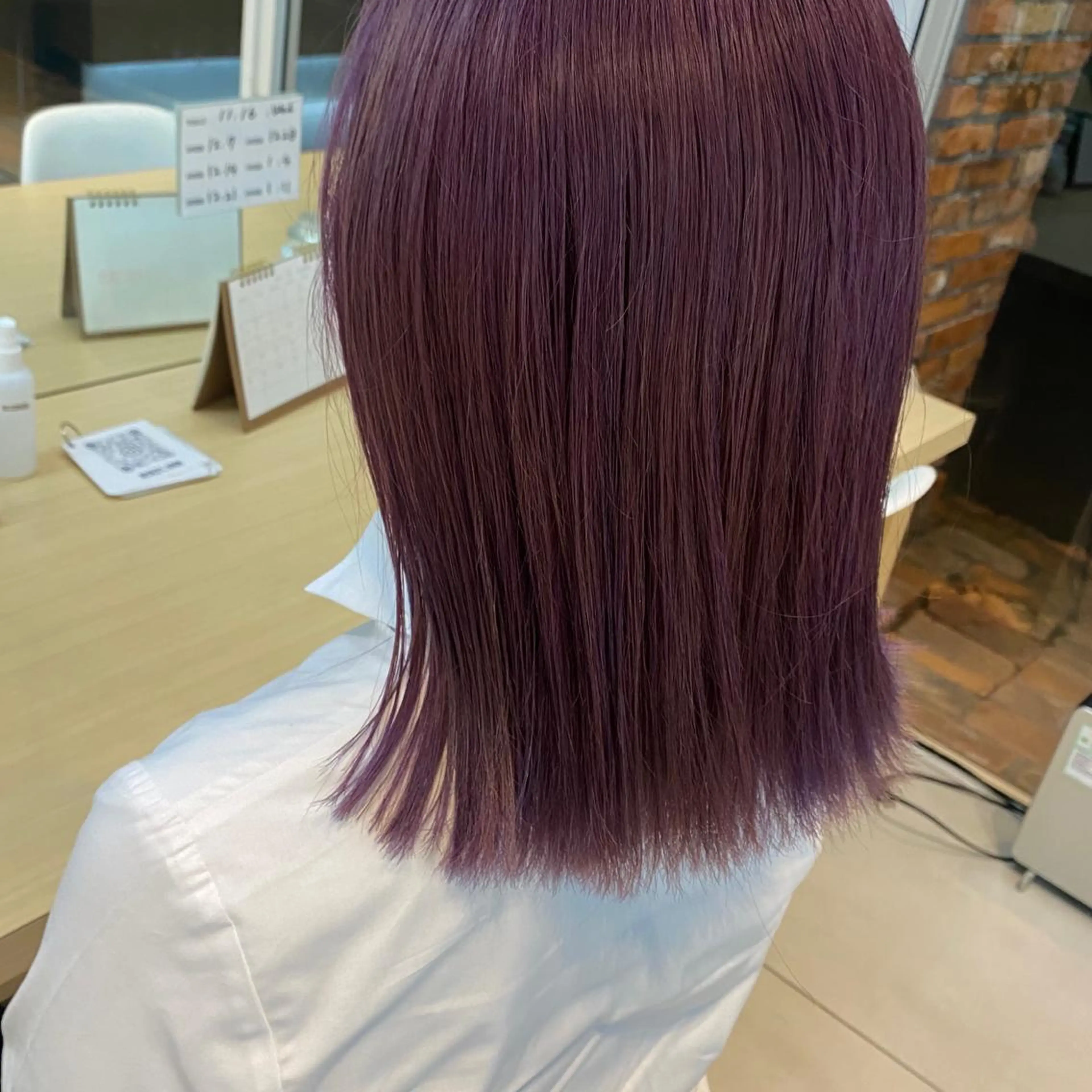カラー Ida Akaneのヘアスタイル