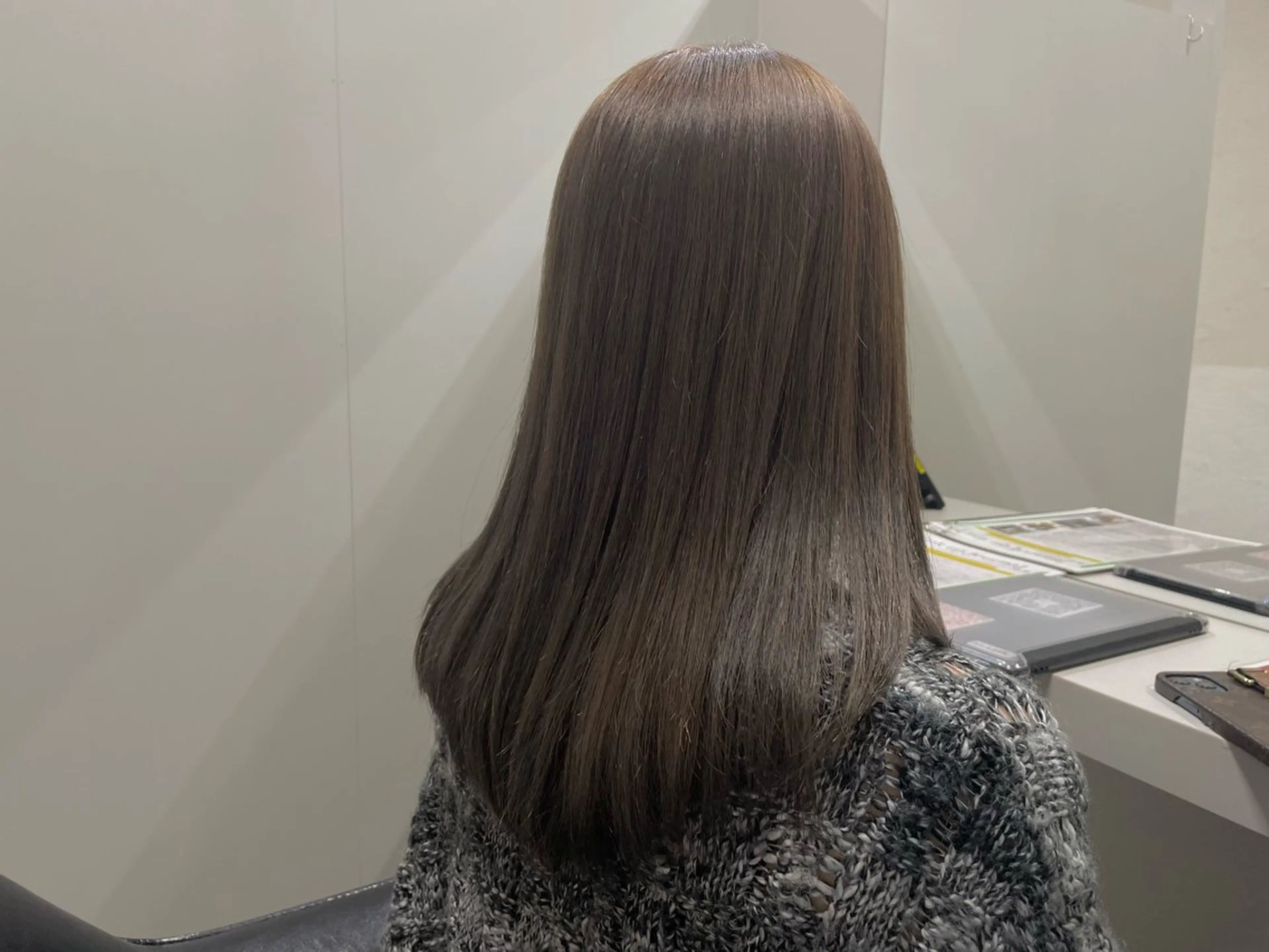 ミディアム カット ヘアカラー トリートメント tokute 中野真咲🐺のヘアスタイル