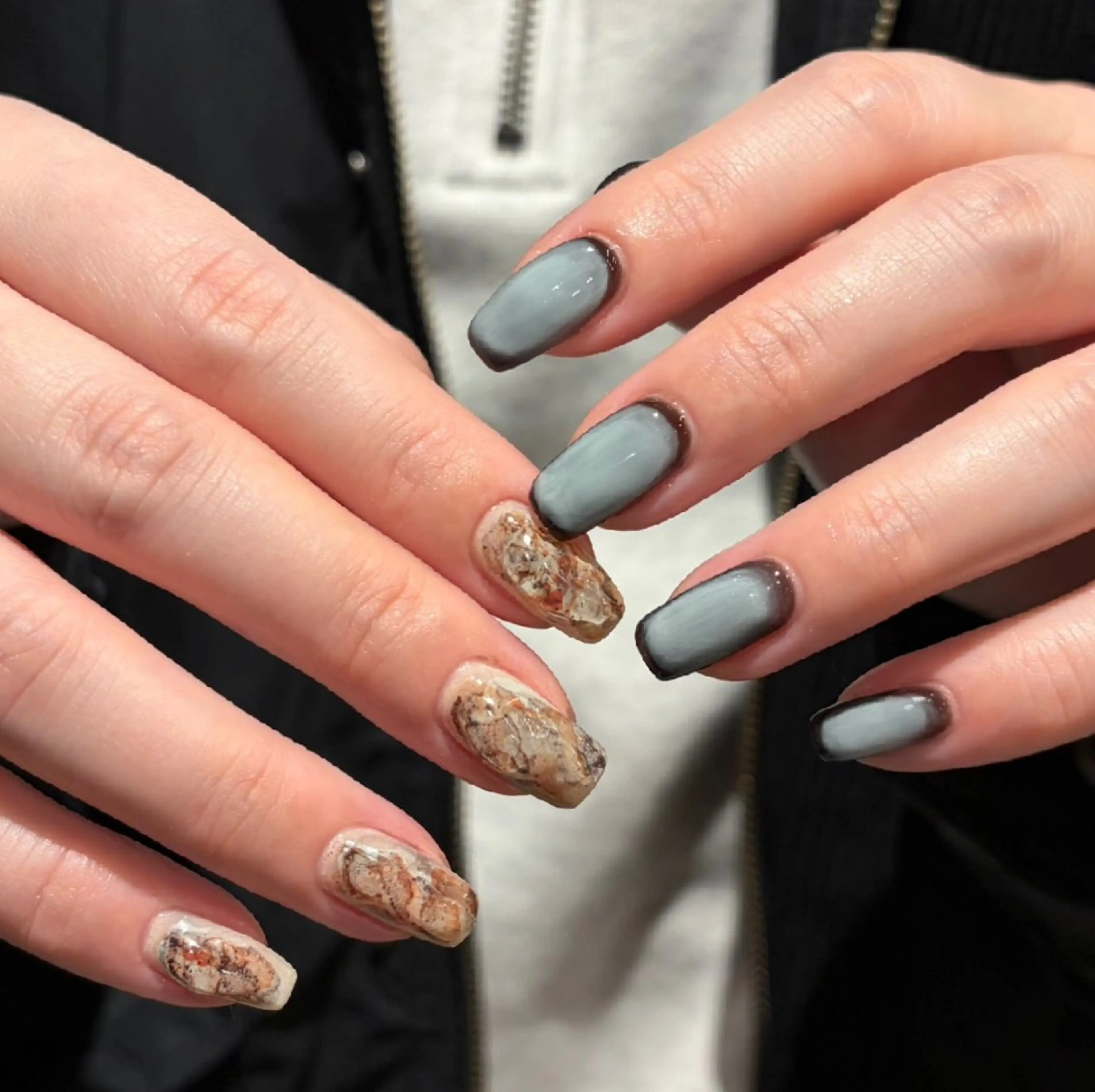 セミロング . ウニョンのネイルデザイン