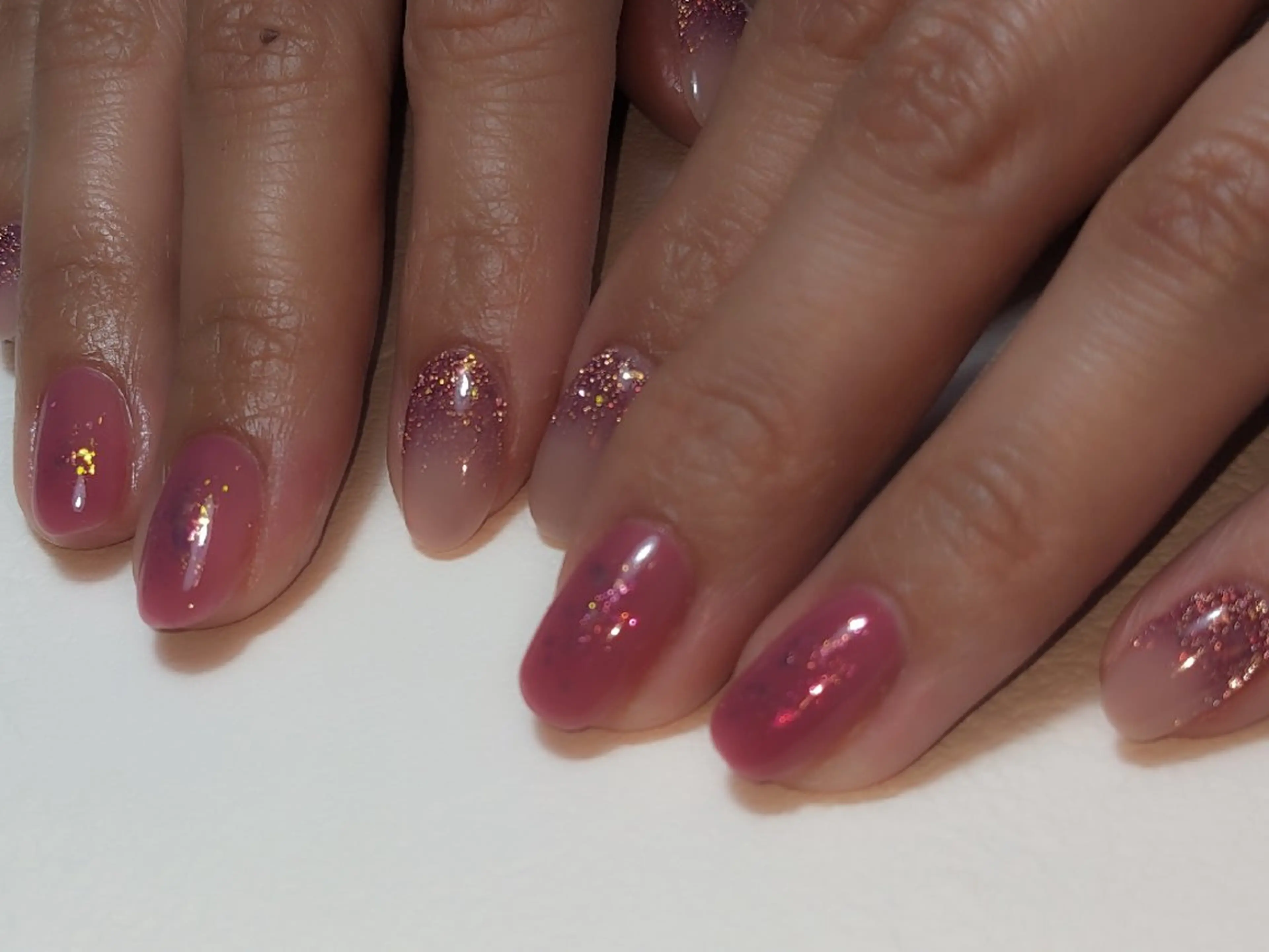 ネイル アートネイル グラデーション ラメ(グリッター) ラメグラデーション LICO(ﾘｺ) ▶ ﾈｲﾗﾘｳﾑ ﾎﾇｱのネイルデザイン