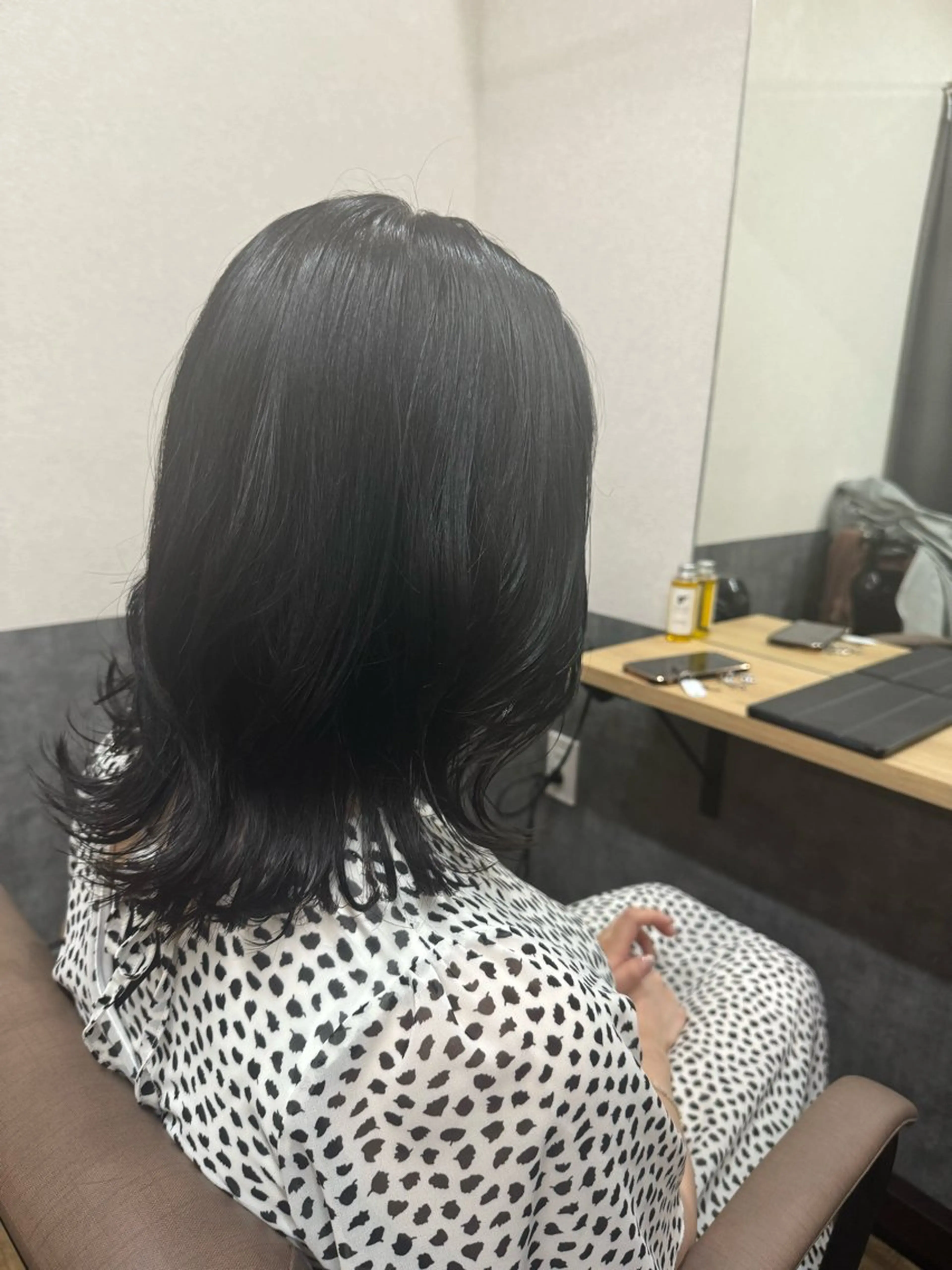 ミディアム くびれヘア くびれレイヤー レイヤーカット トリートメント メンズカット特化 今野のヘアスタイル