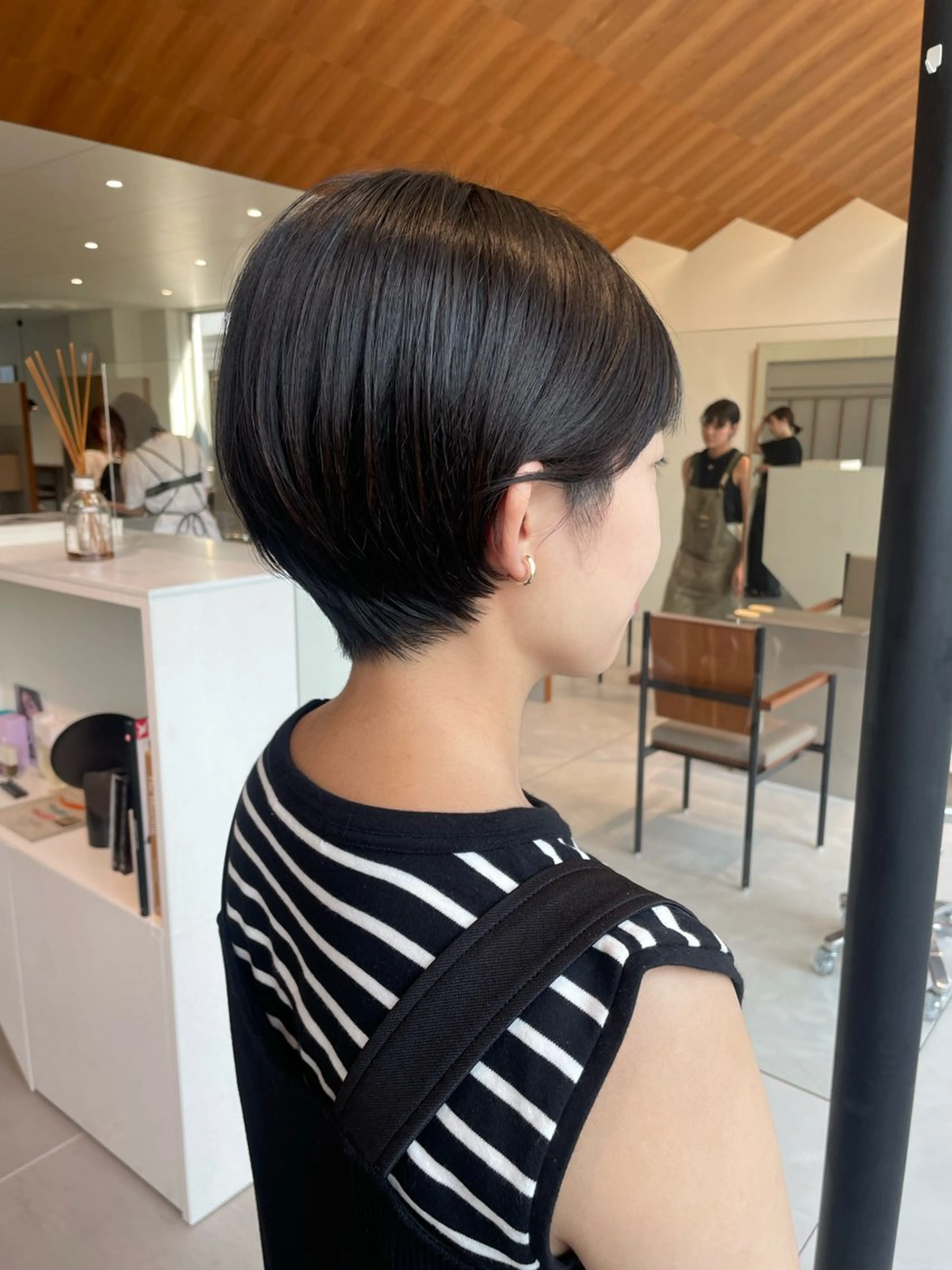 ショート 梅田 千亜希のヘアスタイル