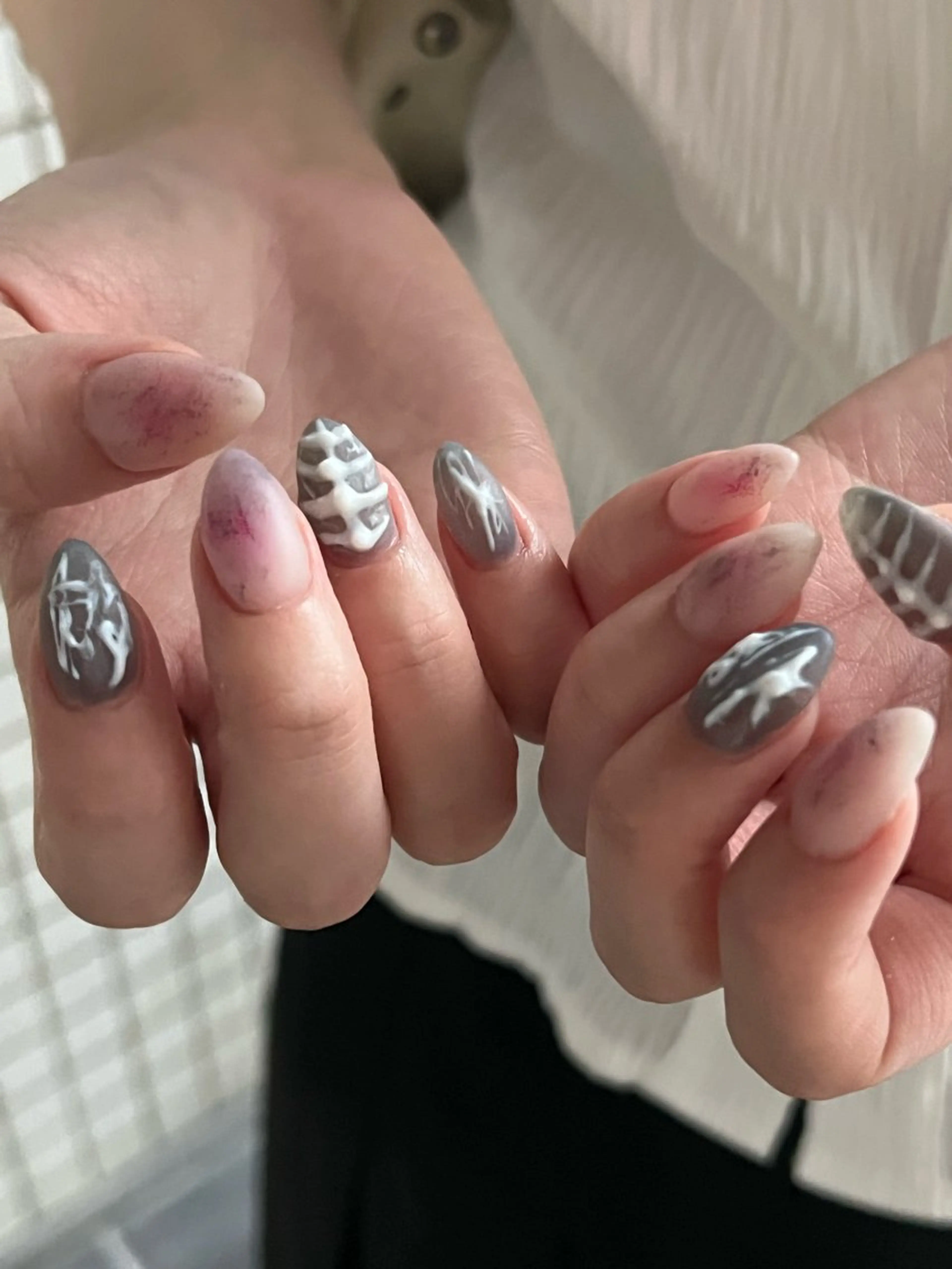 ネイル ハンドネイル Hata nail 🎀個性派ニュアンスのネイルデザイン