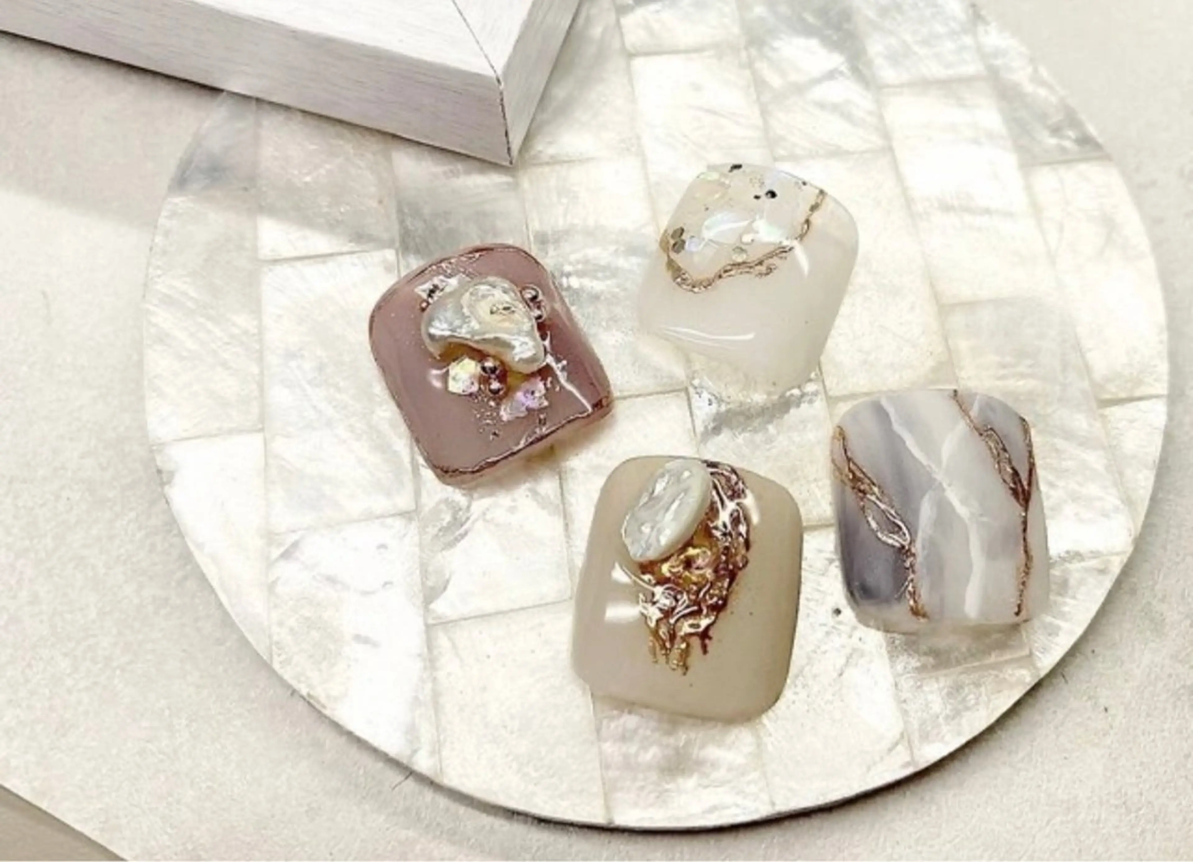 フット🦶🏻サンプル親指アートAコース🫧【オフ込み】の写真