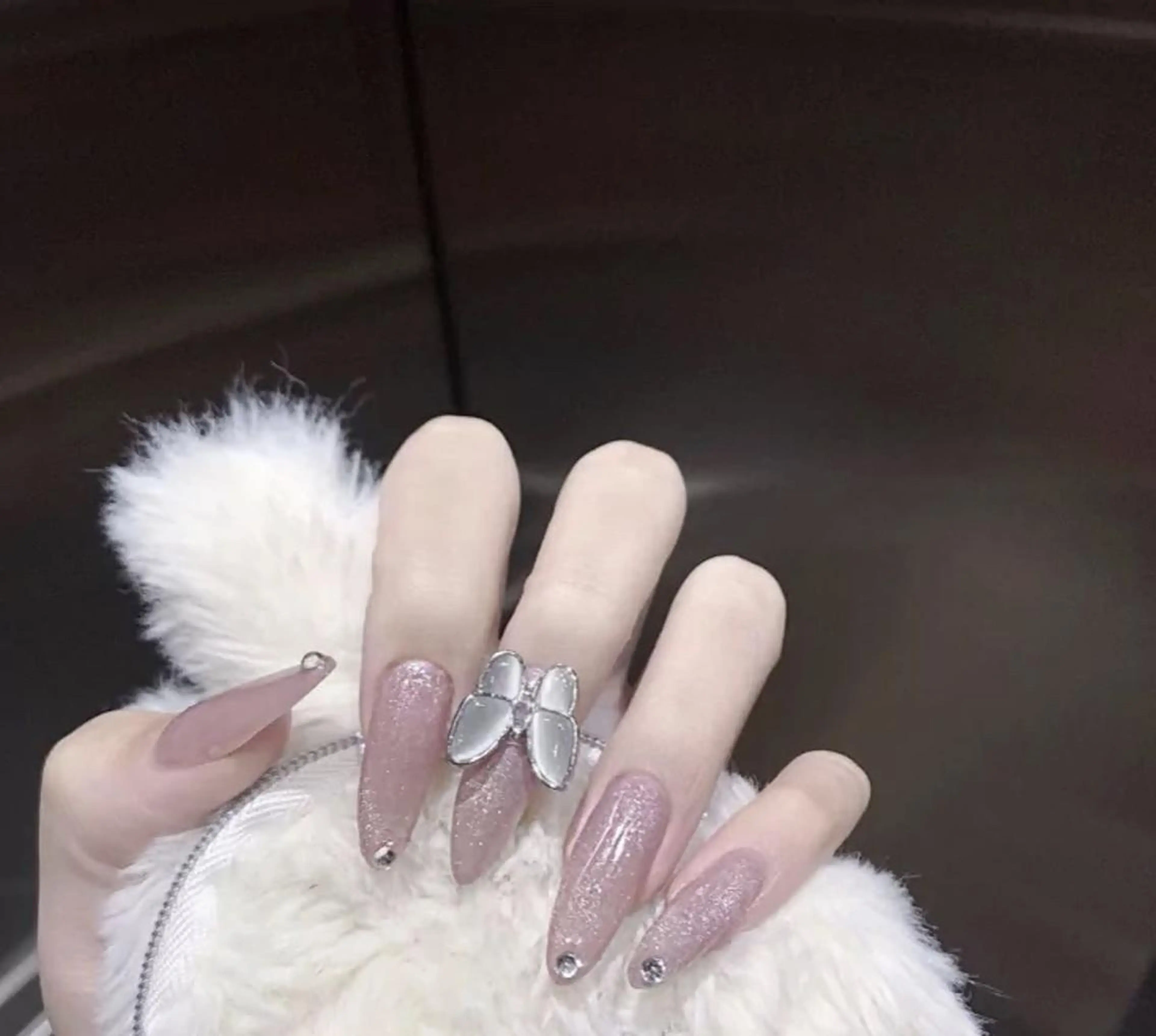 ネイル 🦋ネイルサロン ブラン🌈ゆりのネイルデザイン