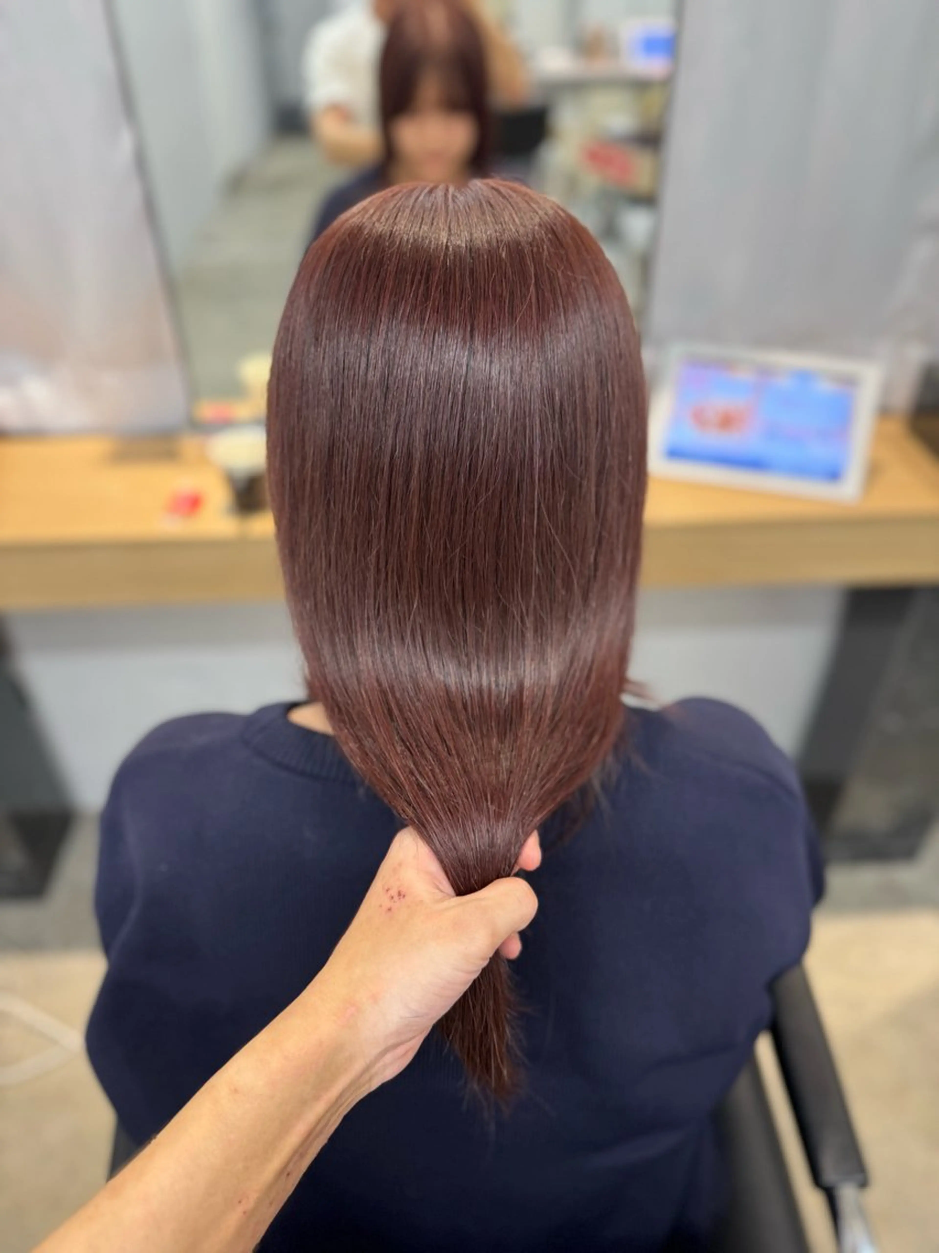 セミロング ヘアカラー leo/レディース ショート特化⛈️のヘアスタイル