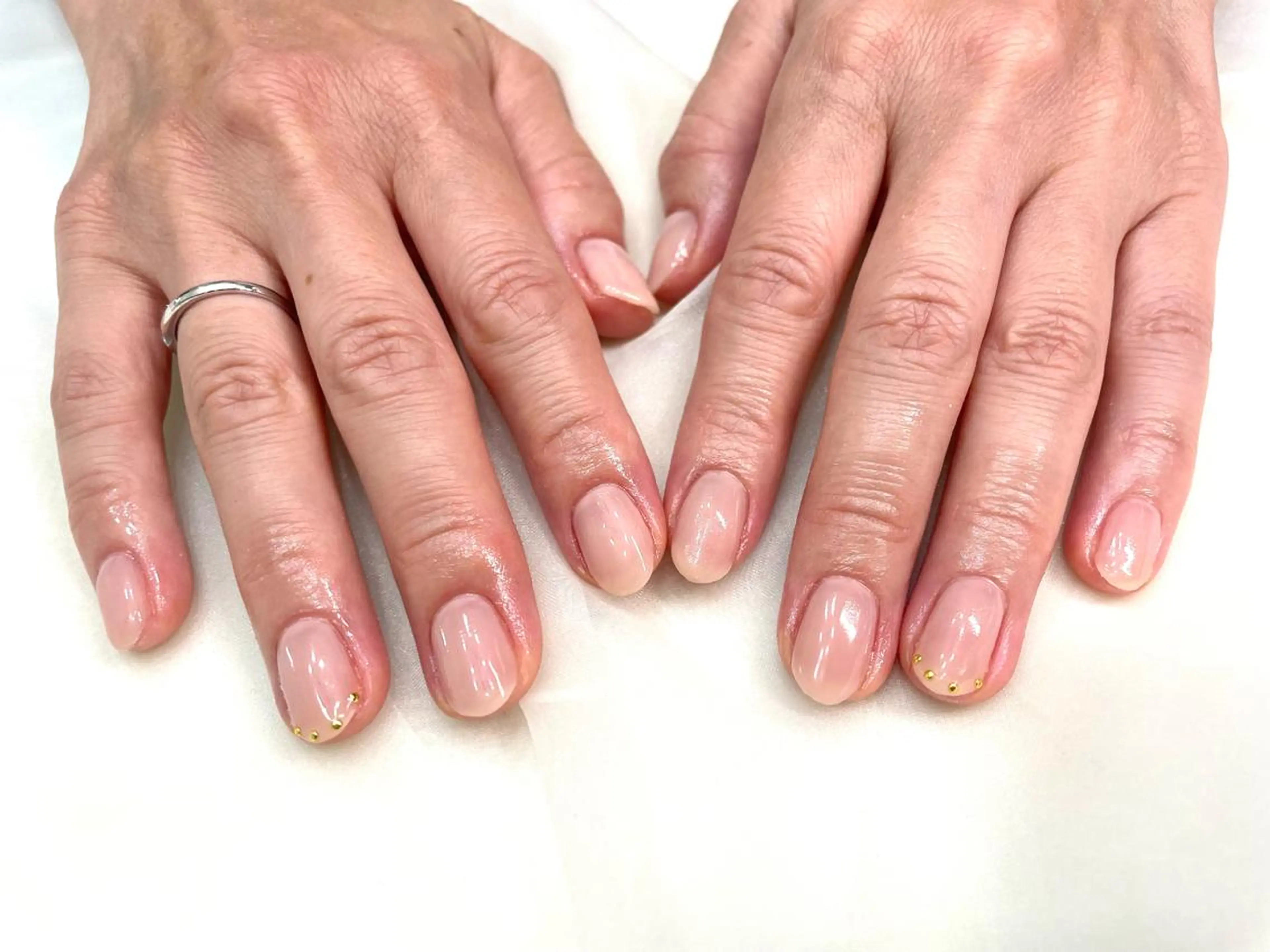 ネイル ゴールド salon te.のネイルデザイン