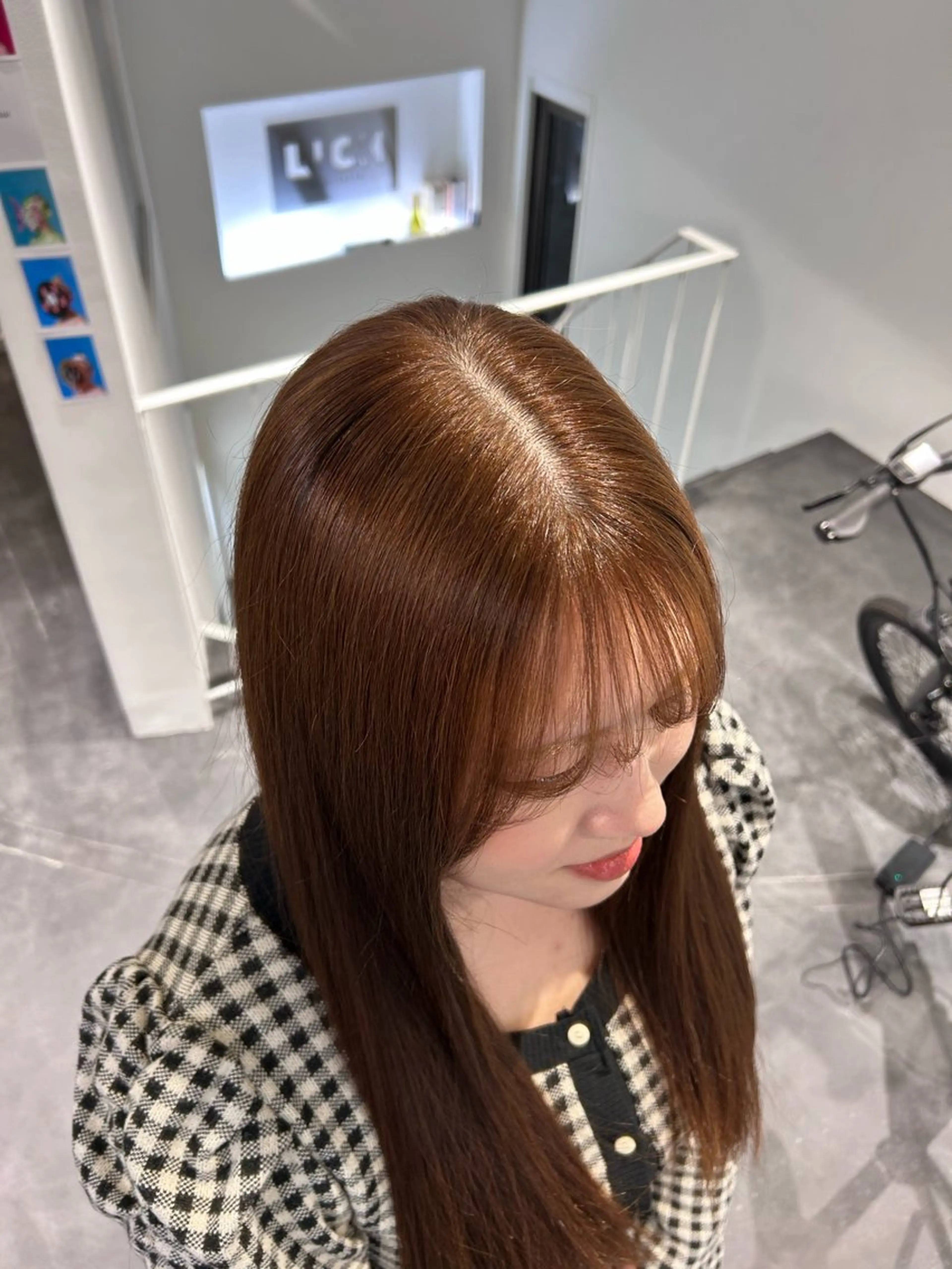 ロング HIKARI ブリーチ/ハイトーンのヘアスタイル