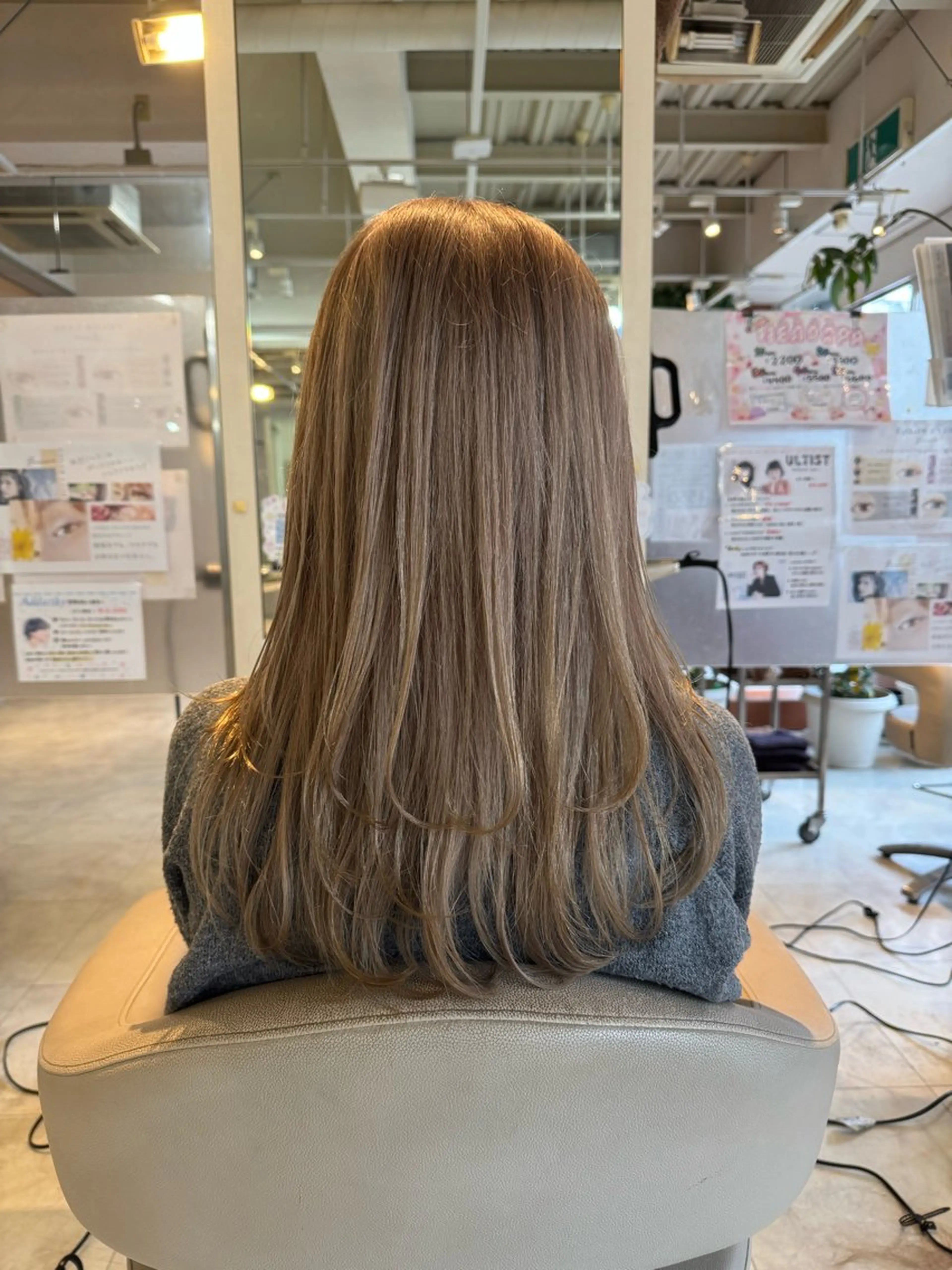 カラー カット ヘアカラー トリートメント 本田 卓也のヘアスタイル