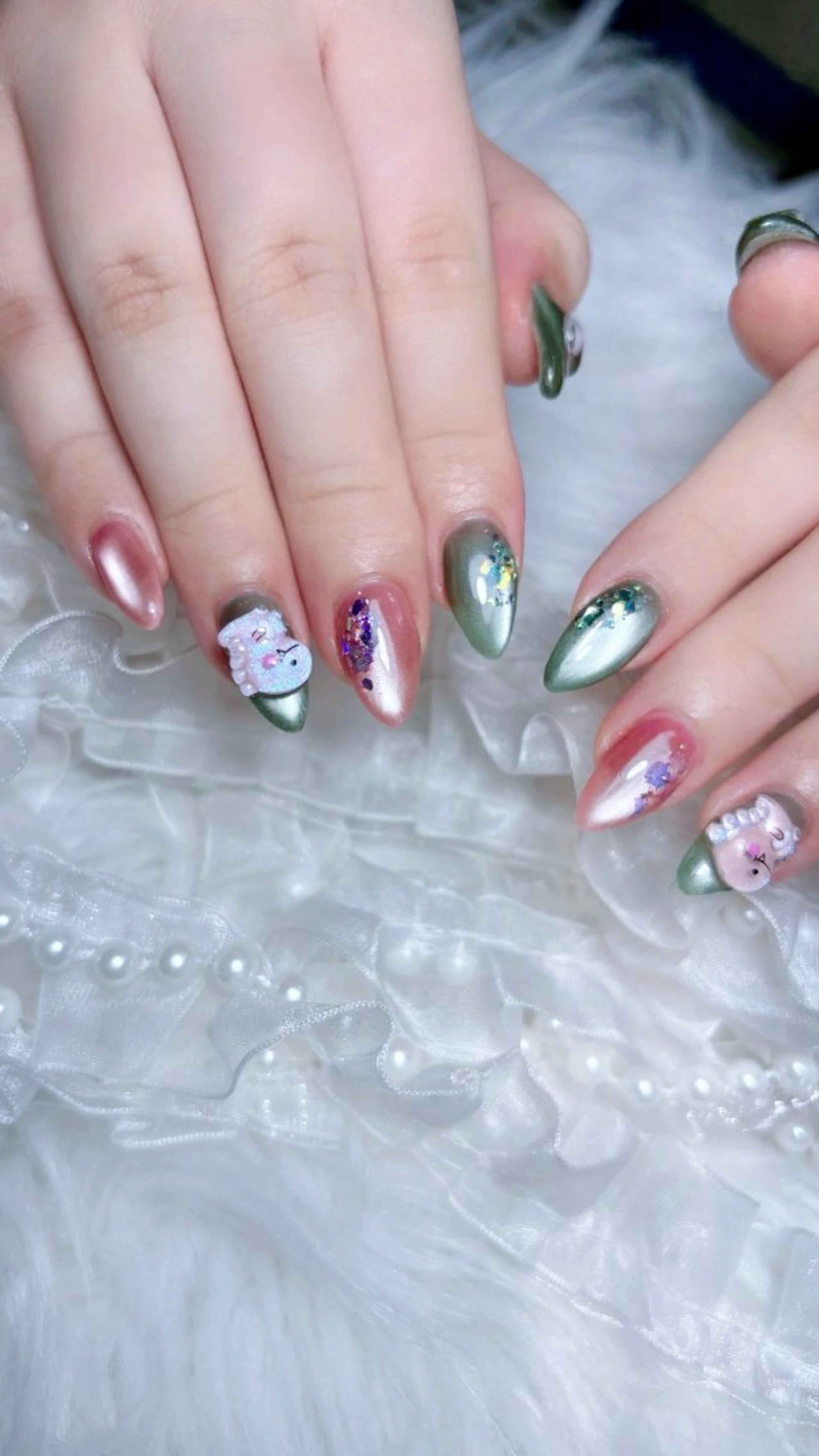 ネイル ハンドネイル 𝑬𝑹𝑰𝑲𝑨 𓂃🎀𓈒𓏸のネイルデザイン