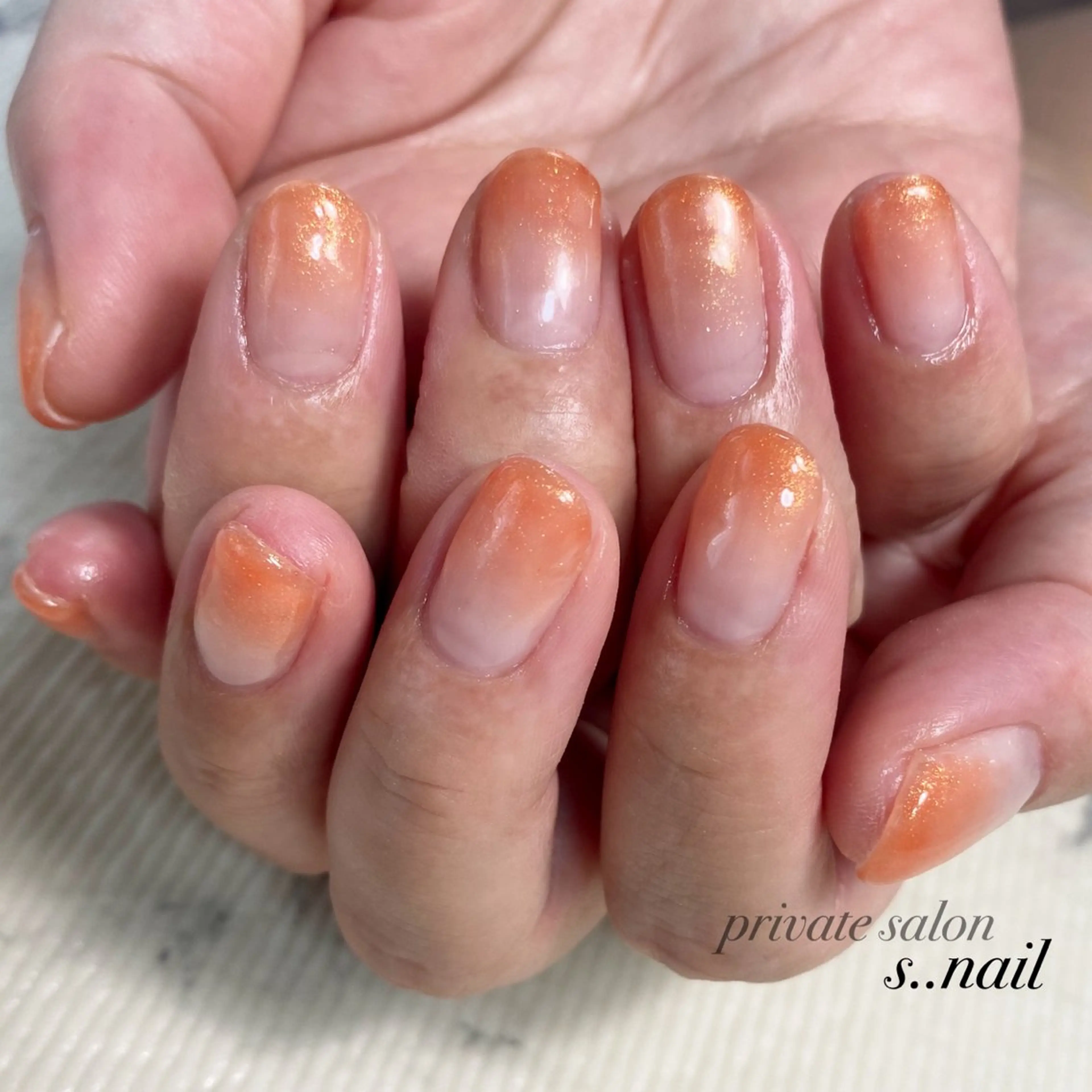 ネイル ラメ(グリッター) オレンジ ハンドネイル フットネイル s..nail / MORITAのネイルデザイン