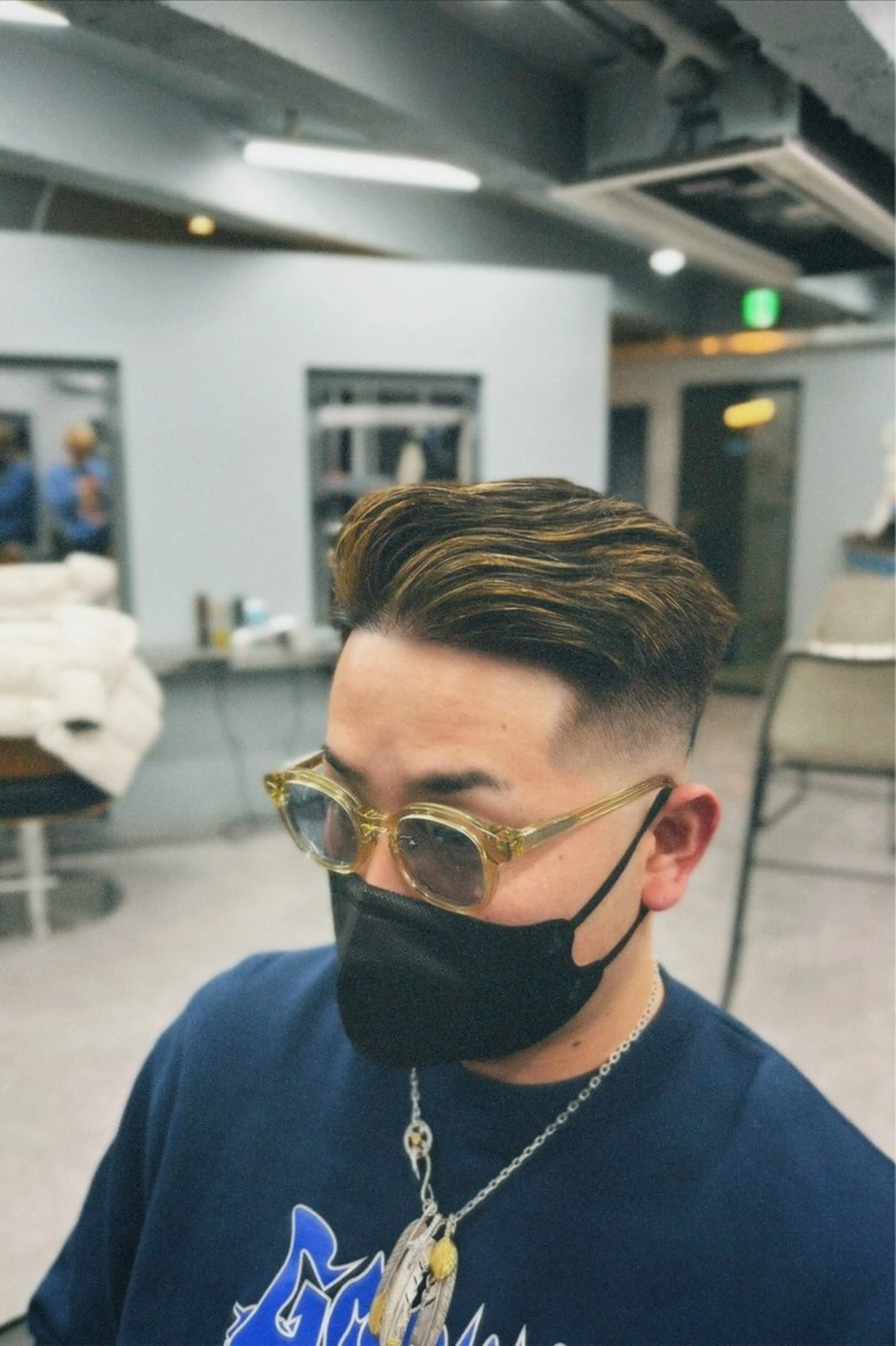 ショート カラー メンズ センターパート フェードカット マッシュ メンズパーマ メンズツイストパーマ カット ヘアカラー 池袋メンズパーマ フェード純平のヘアスタイル