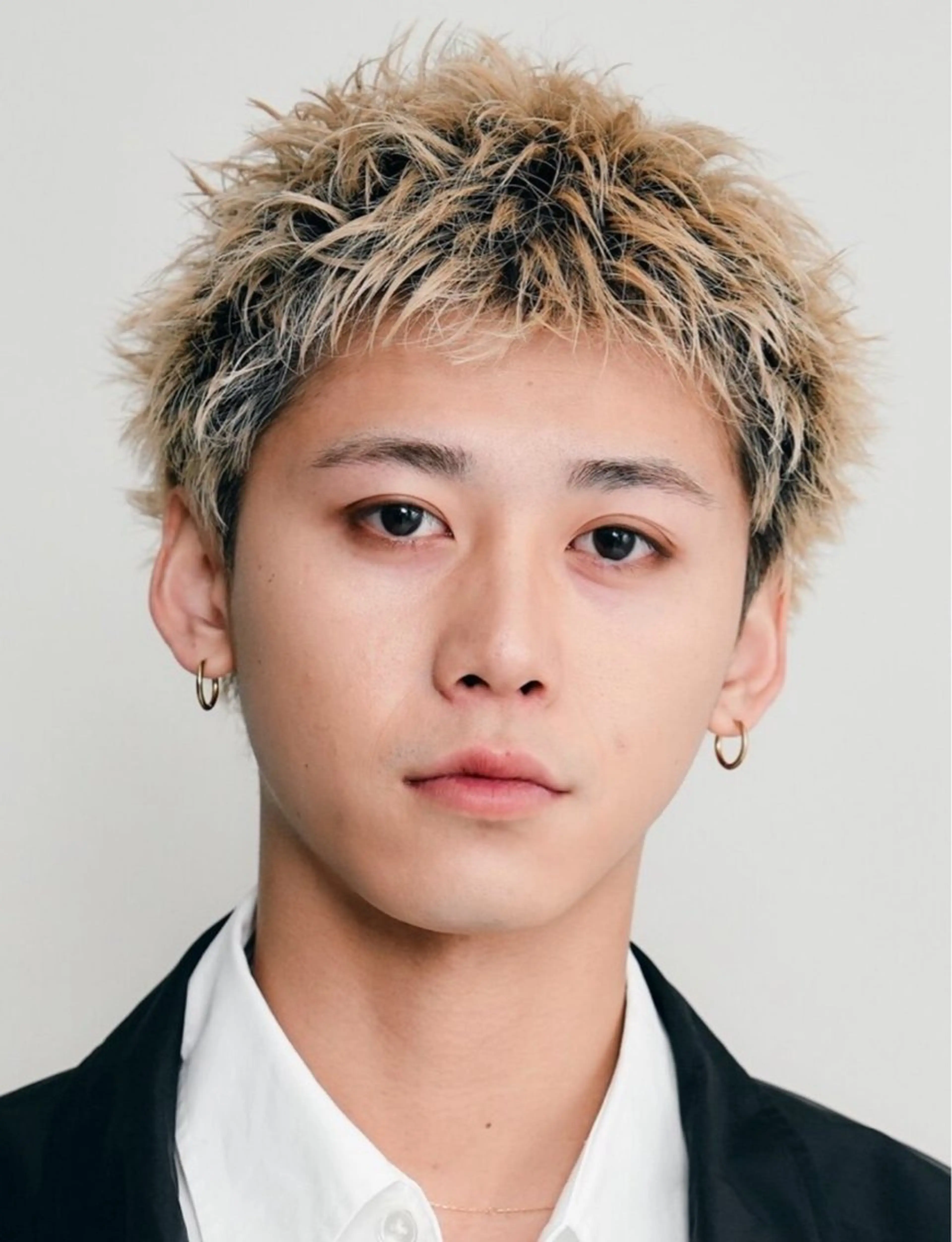 ショート カラー ブリーチ ヘアカラー 湯浅禅也/プードル /波巻きパーマ/栄のヘアスタイル