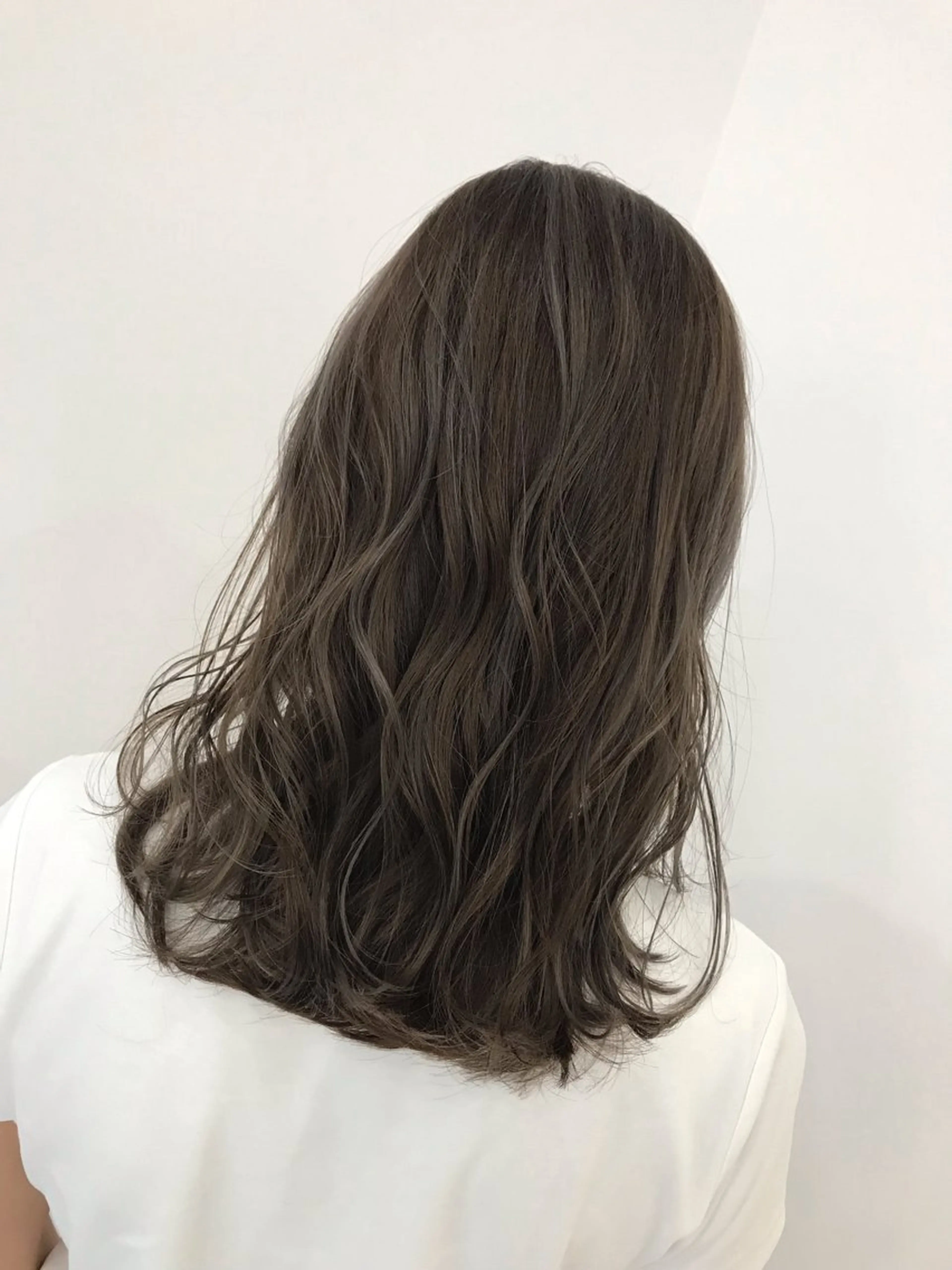 ミディアム カット ヘアカラー トリートメント 天王寺の美容師 わだひろしのヘアスタイル