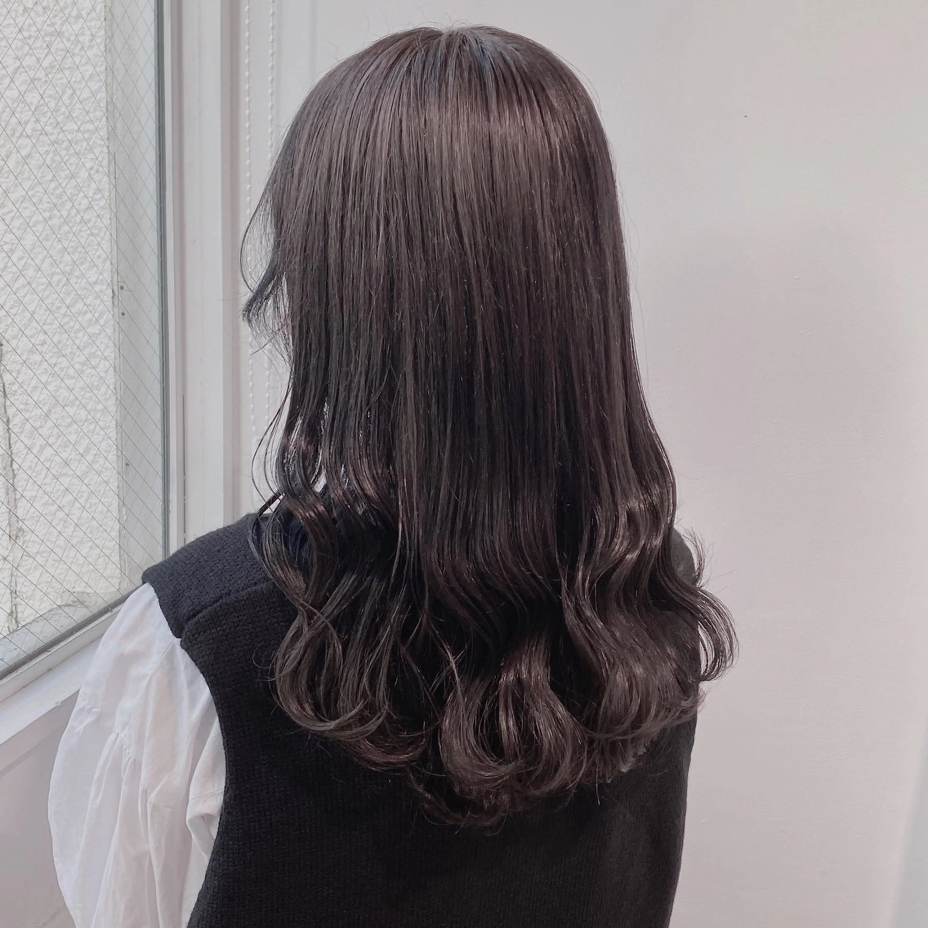 ロング カラー ヘアカラー トリートメント 𓏸レイヤー髪質改善 透けカラーカノン🫧のヘアスタイル