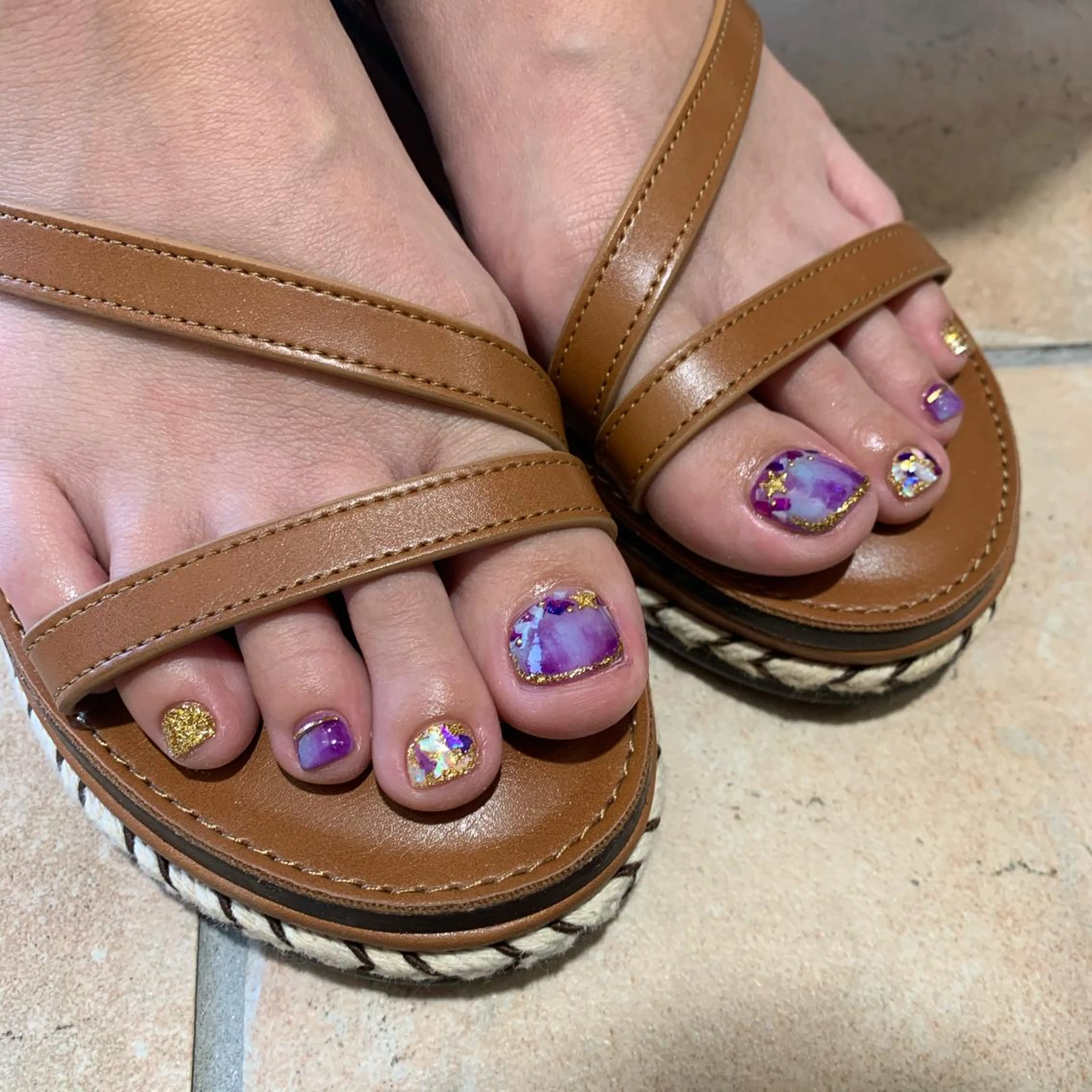 ネイル フットネイル 佐藤 穂乃香のネイルデザイン