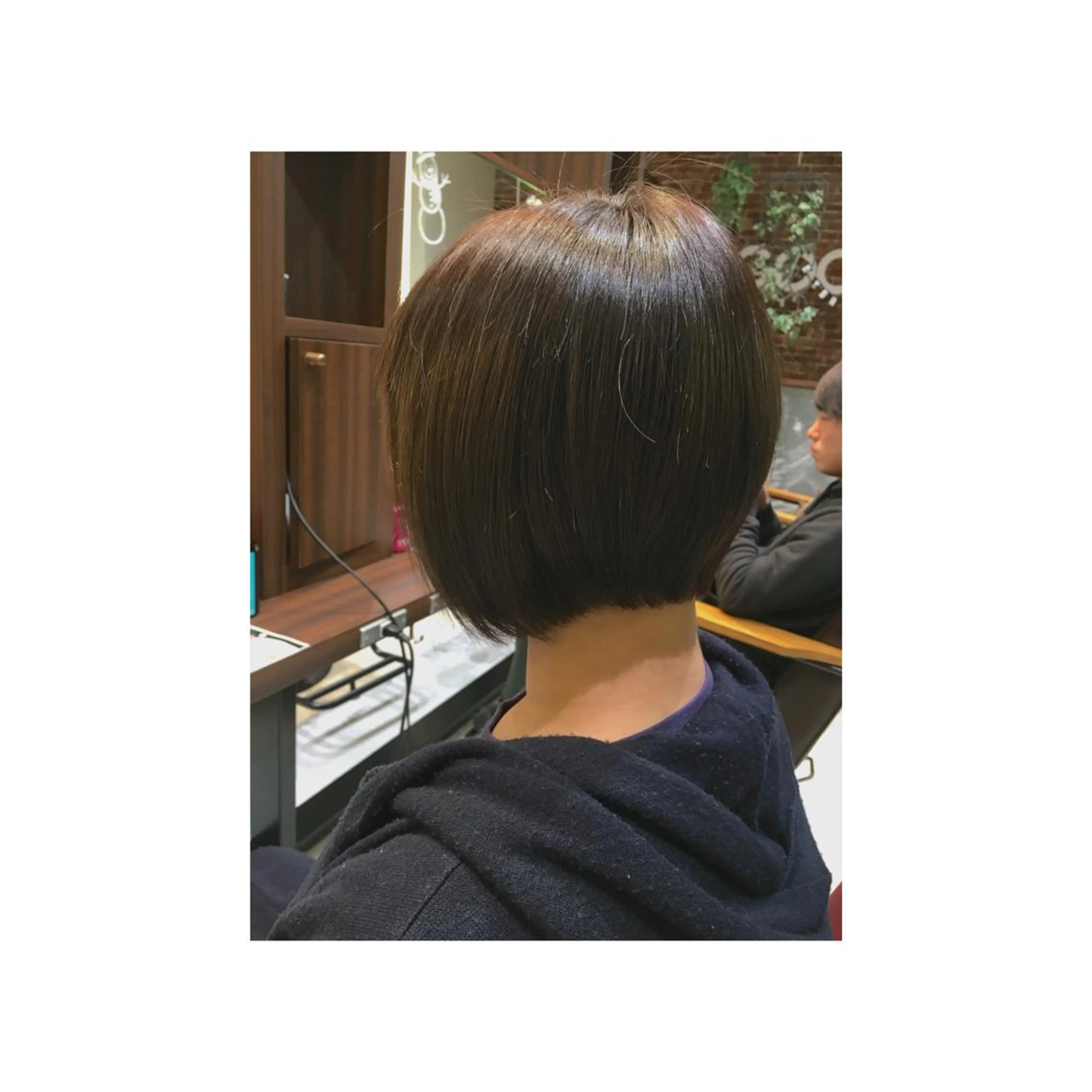 ショート 前下がりボブ ボブ なかの たくみのヘアスタイル