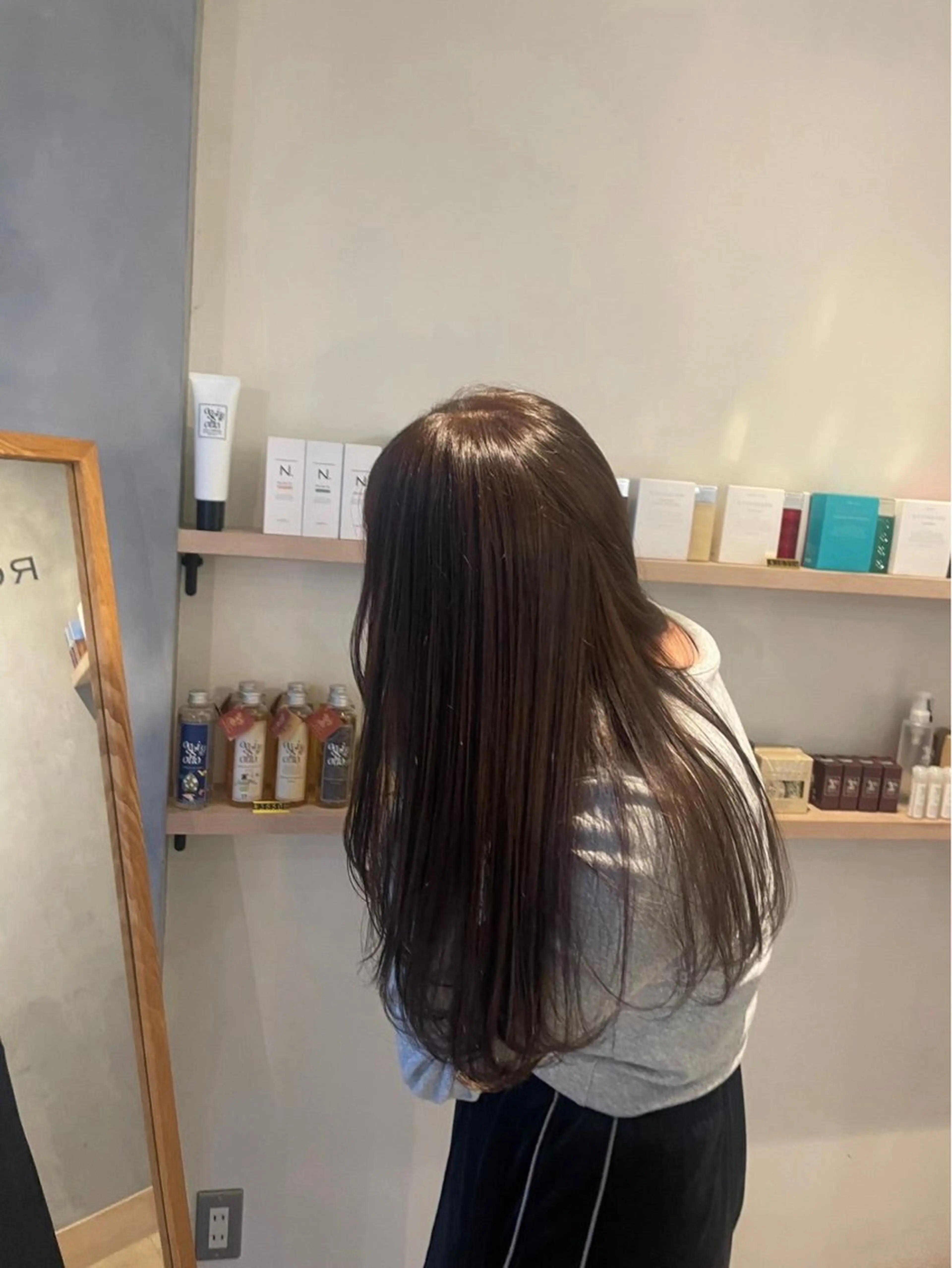 ロング ヘアカラー トリートメント アイナ ROCCOのヘアスタイル