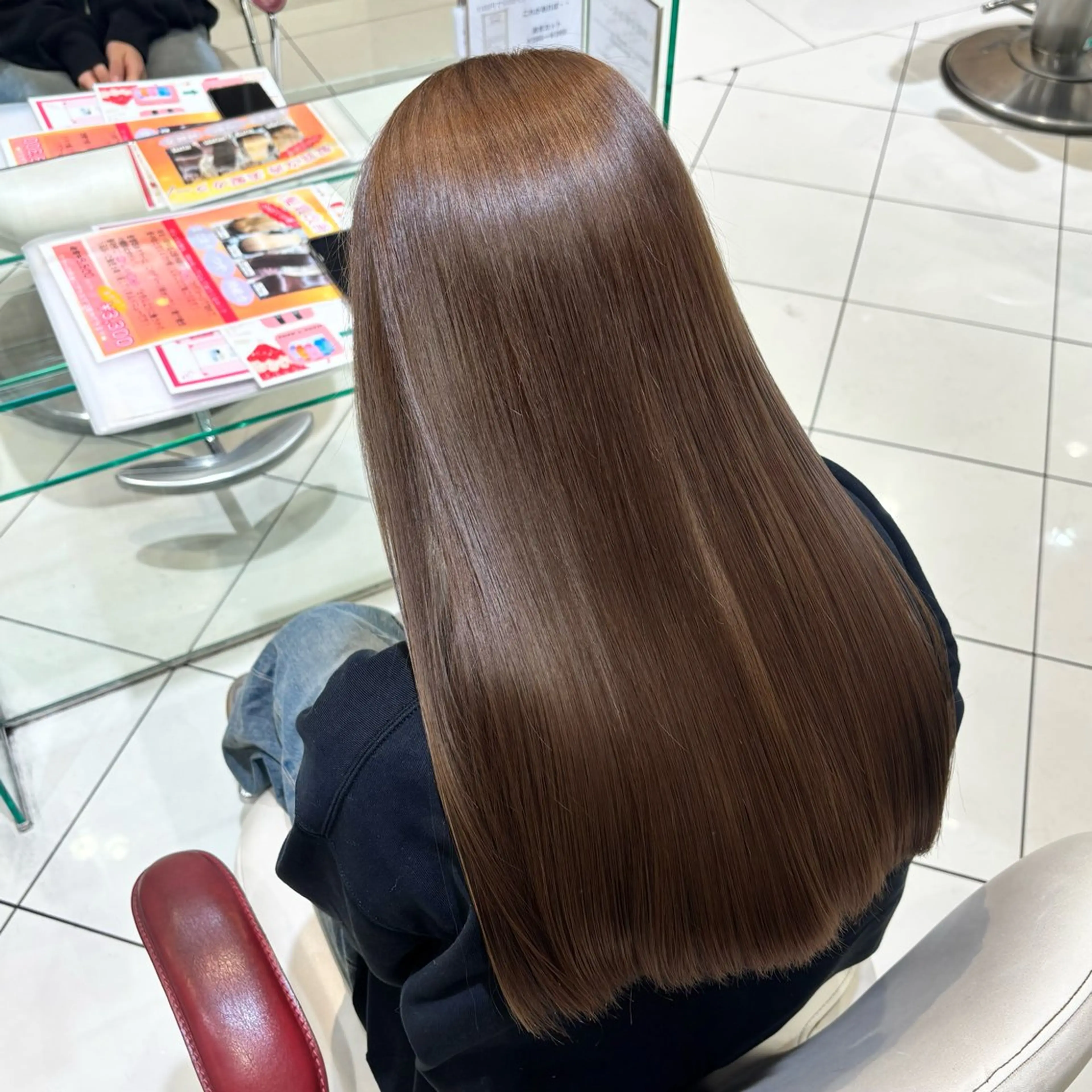 ロング EARTH 中水   怜奈のヘアスタイル