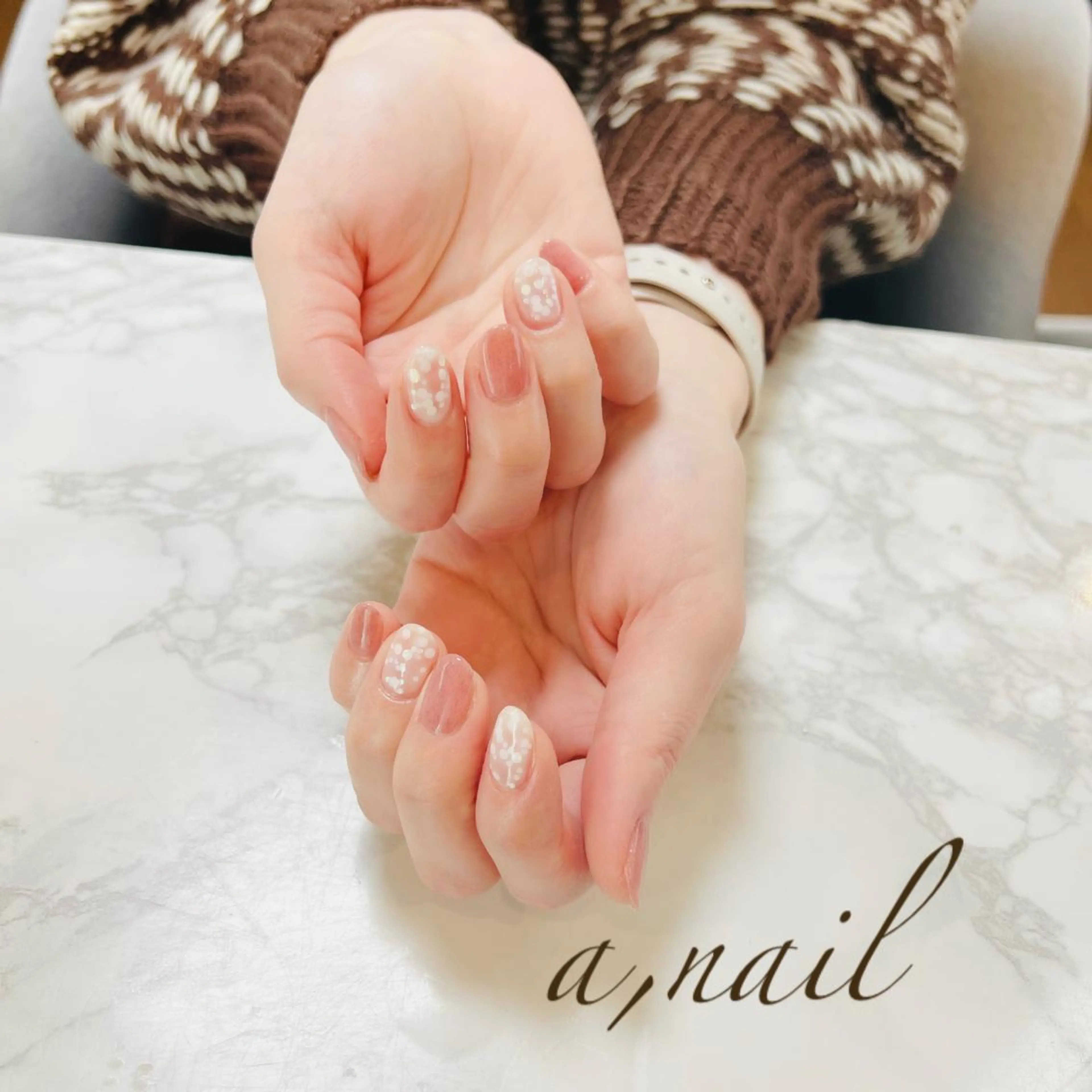 ネイル フットネイル ジェルネイル グラデーション オフィスネイル ワンカラーネイル ハンドネイル ネイルサロン エーネイルのネイルデザイン